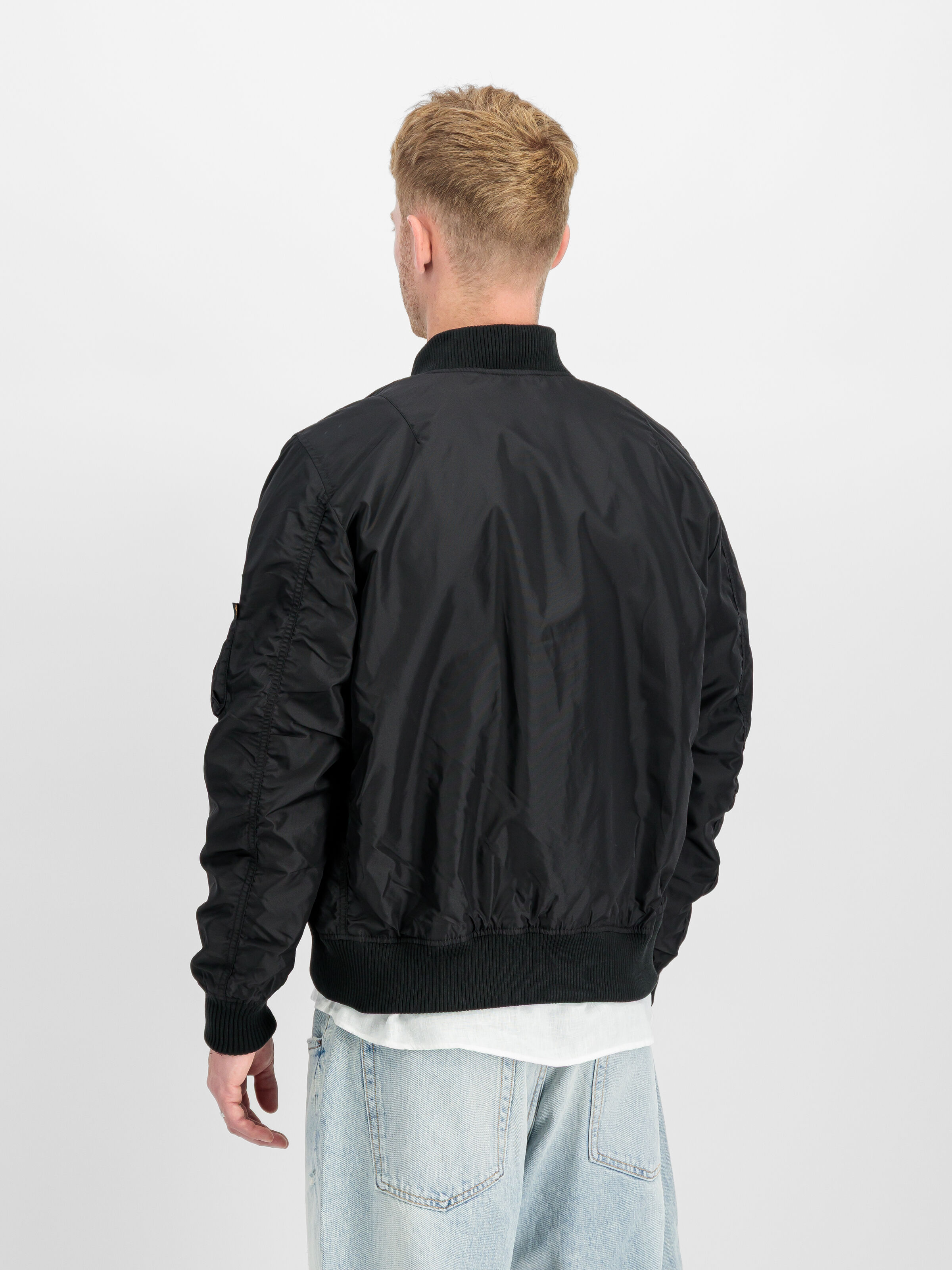 MA-1 TT Light Bomber Jacket black 191103_03_2_model_00005_188343