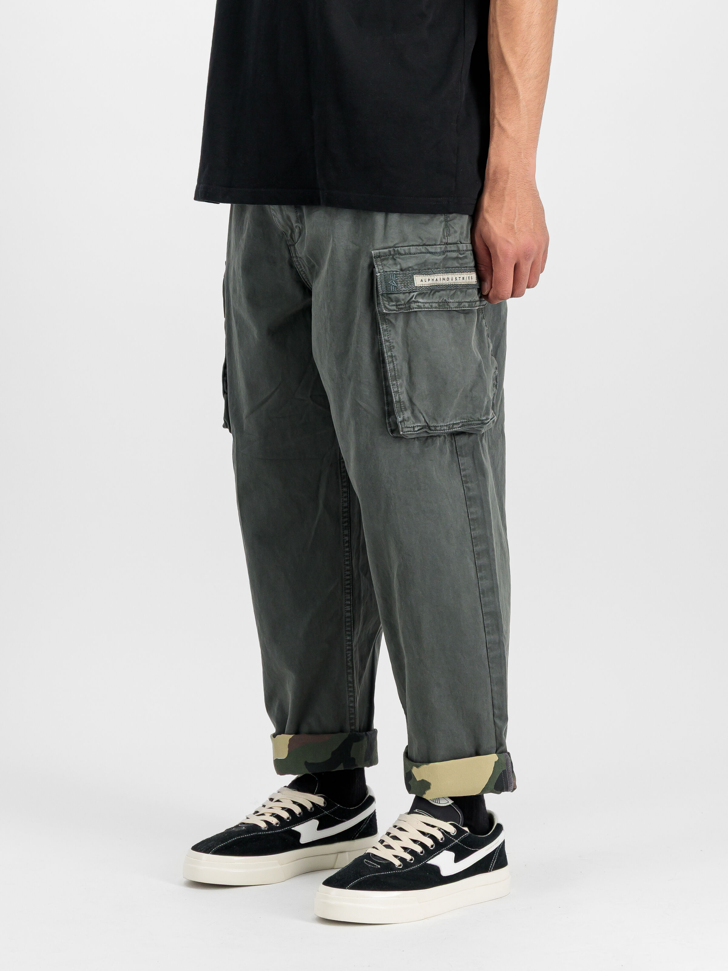Aviator Cargo Pant vintage grey 258208_684_2_model_00002_164741.jpg