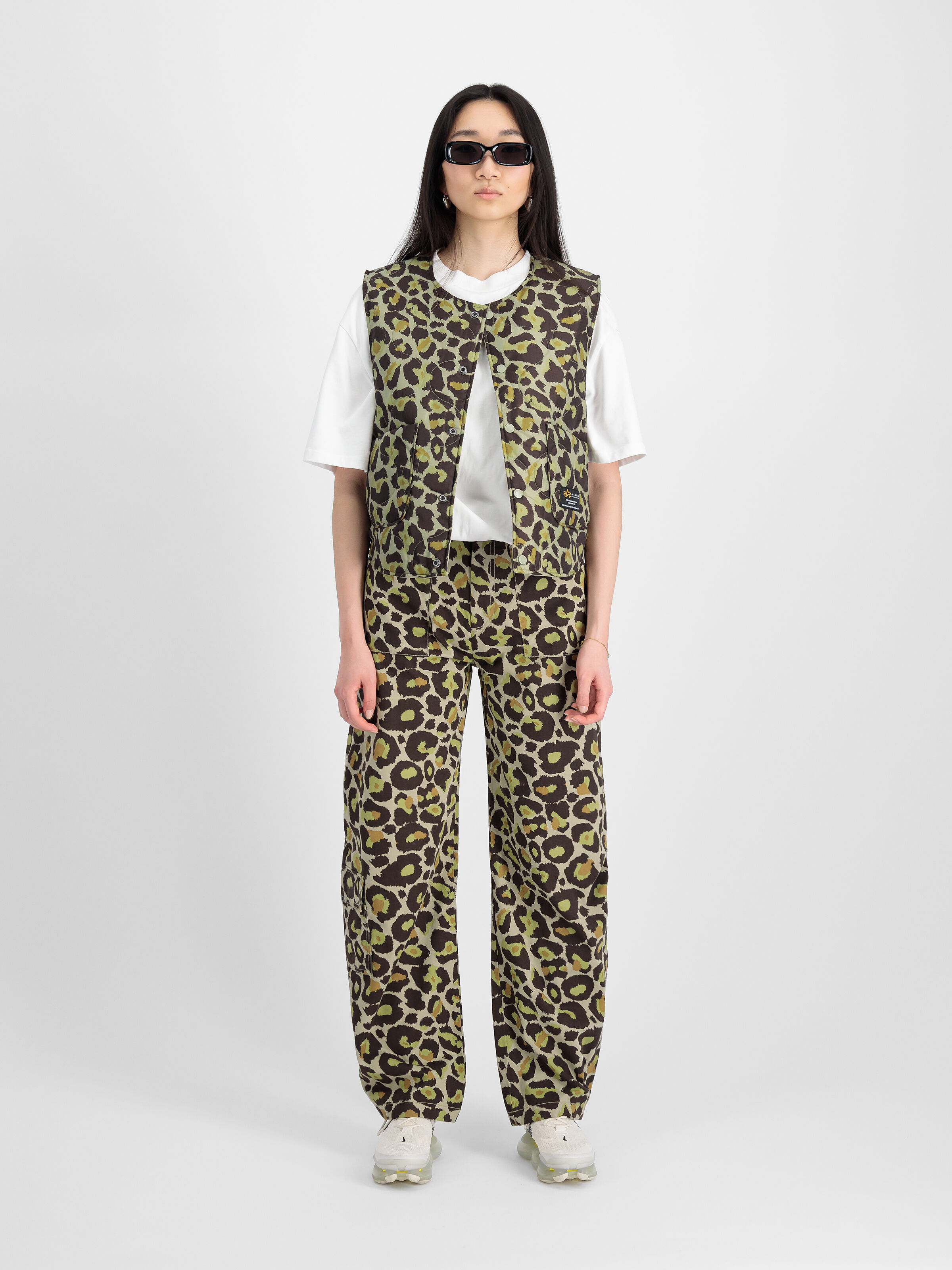 Field Camo Pant Women olive leo camo 148021C_732_2_model_00001_99365