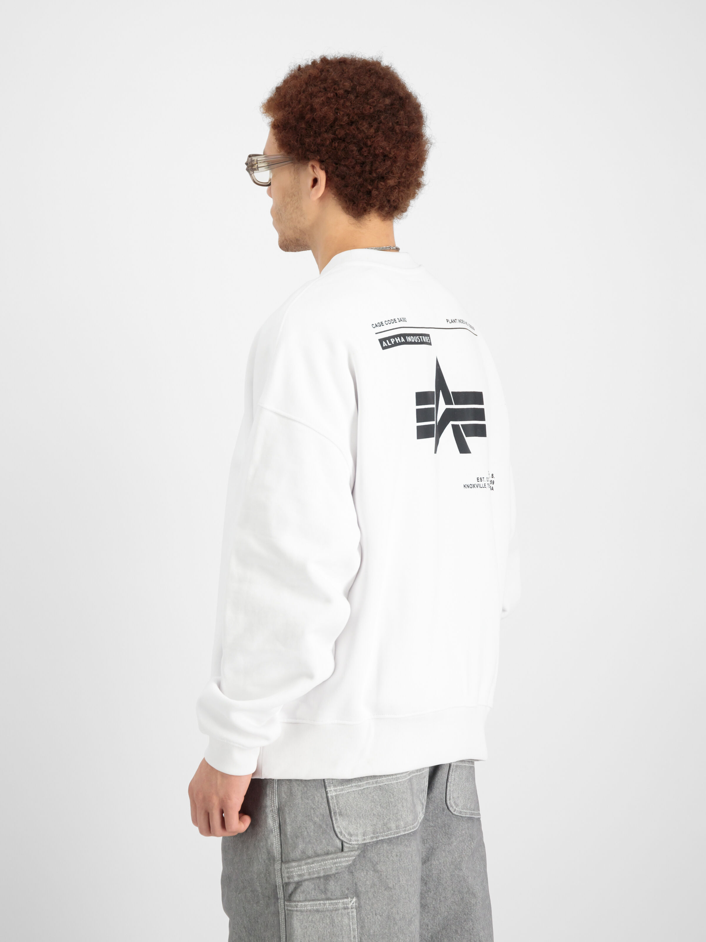 Logo Backprint Sweatshirt white 146304_09_2_model_00004_99235