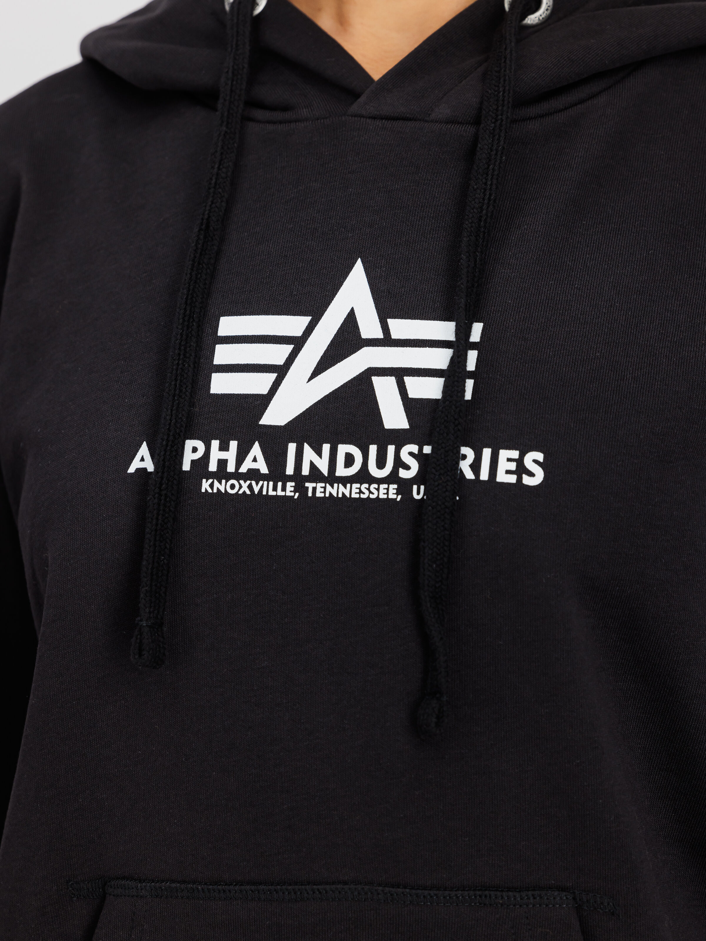 New Basic Big Logo Hoodie Women black 196032_03_3_detail_00001_112531