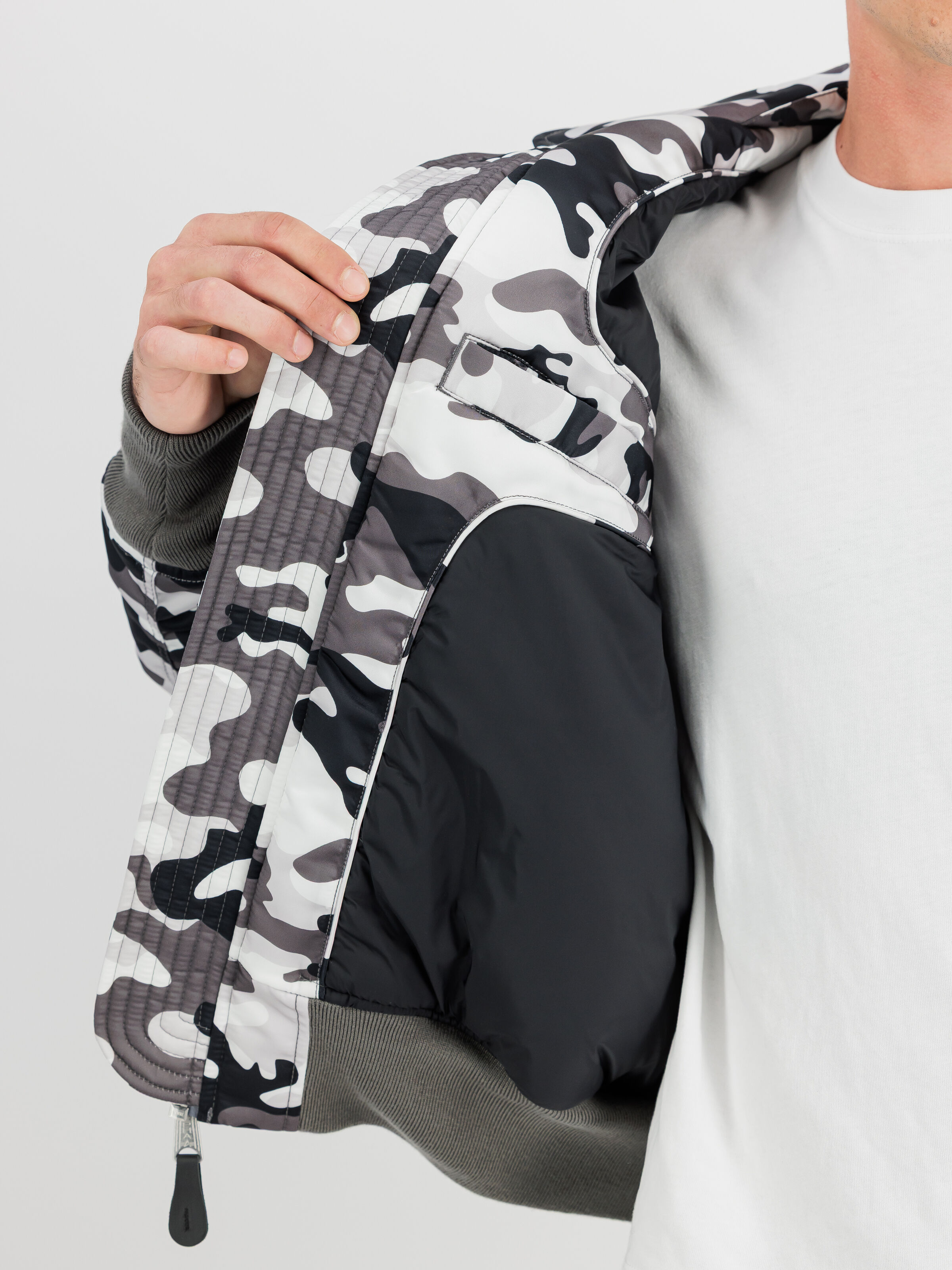 CWU-45/P Base Camo UV Bomber Jacket 768005C_913_3_detail_00001_245541