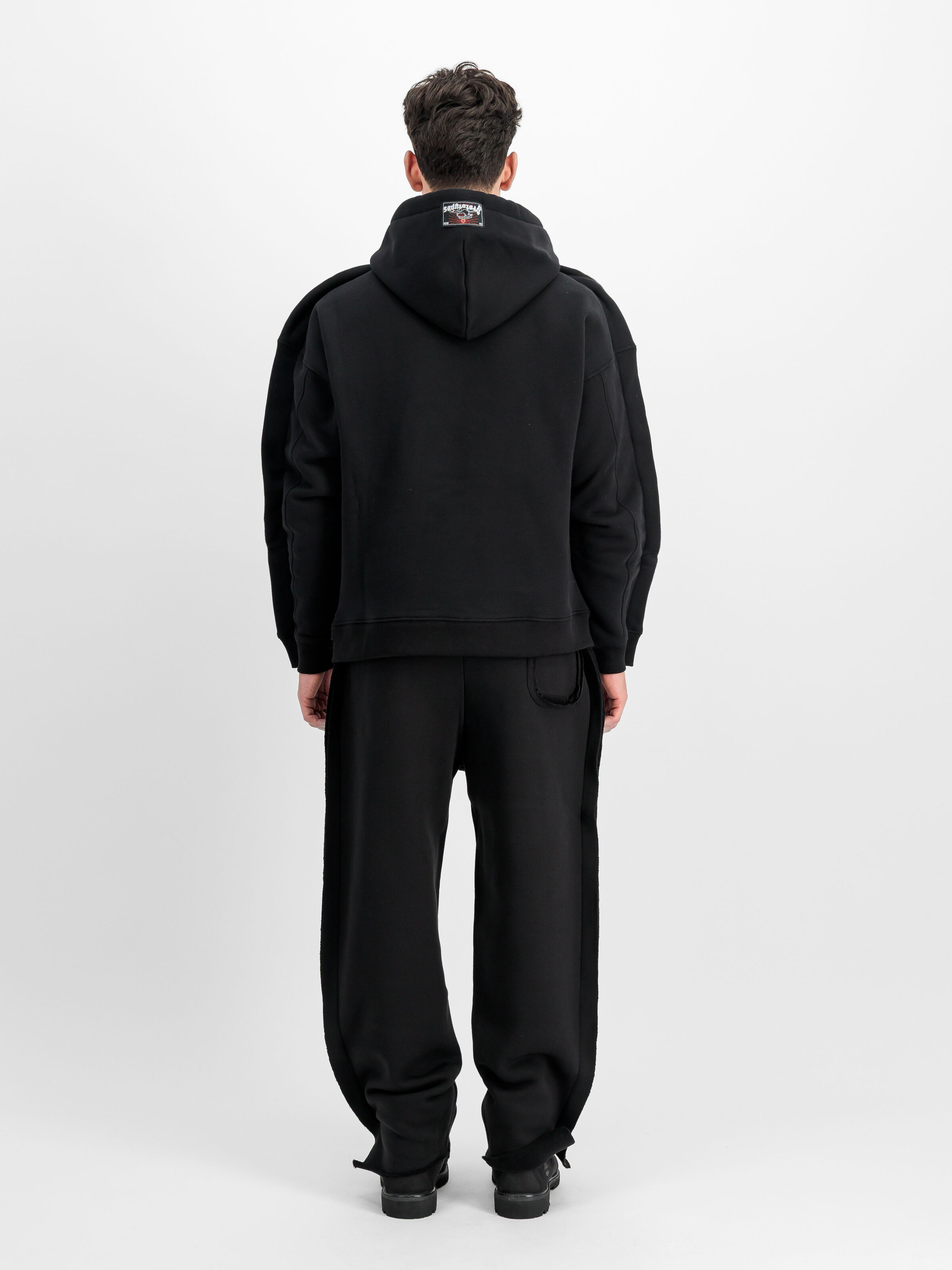 ALPHA x PROTOTYPES Outline Hoodie black 258364_03_2_model_00002_224068