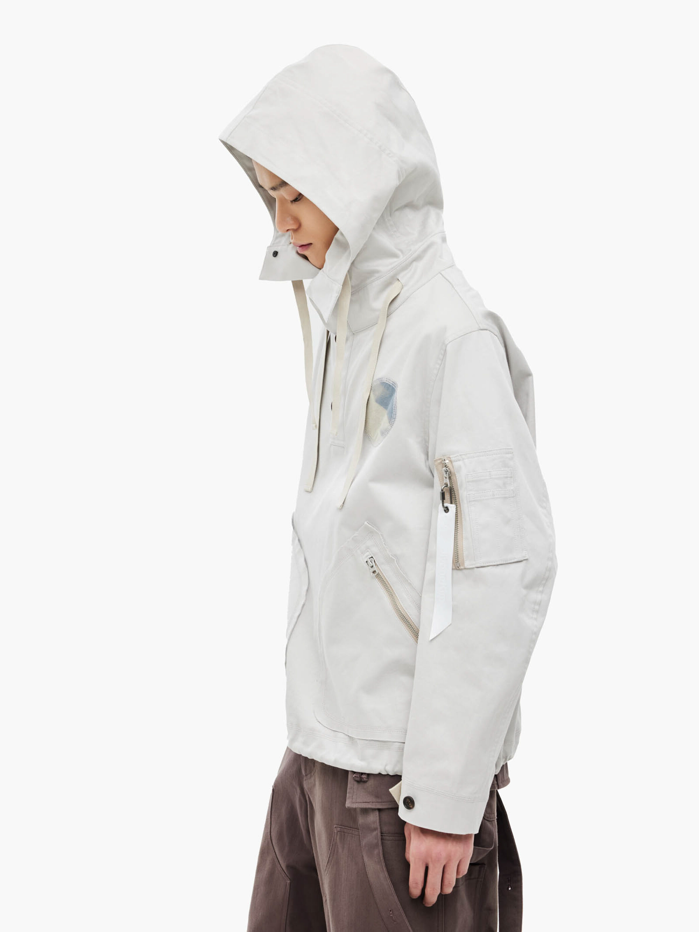 ALPHA x JIYONGKIM Sun-Bleached Anorak light grey 266127_19_2_model_00005_226001
