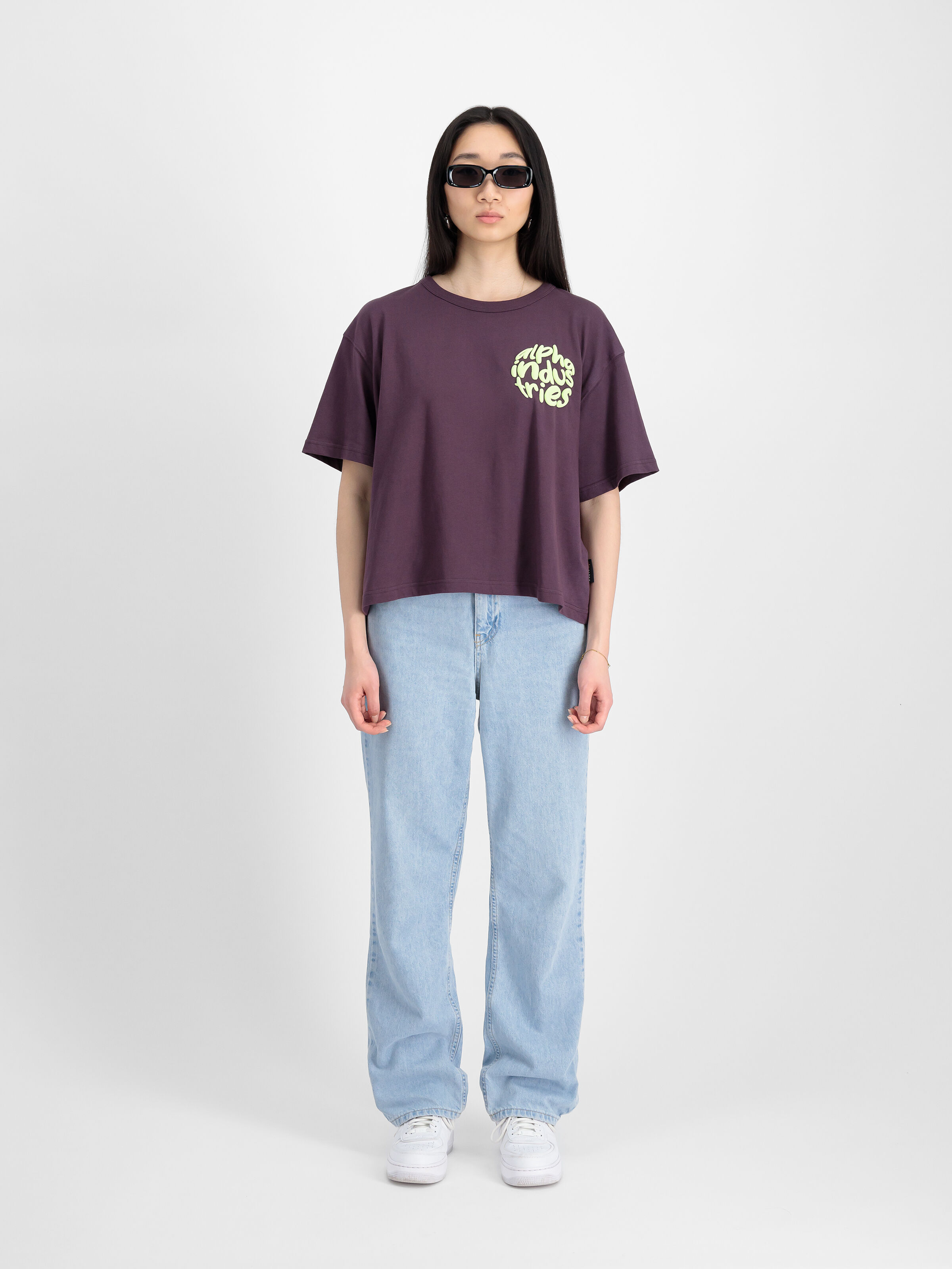 Logo T-Shirt Women Plum 148065_719_2_model_00001_99247