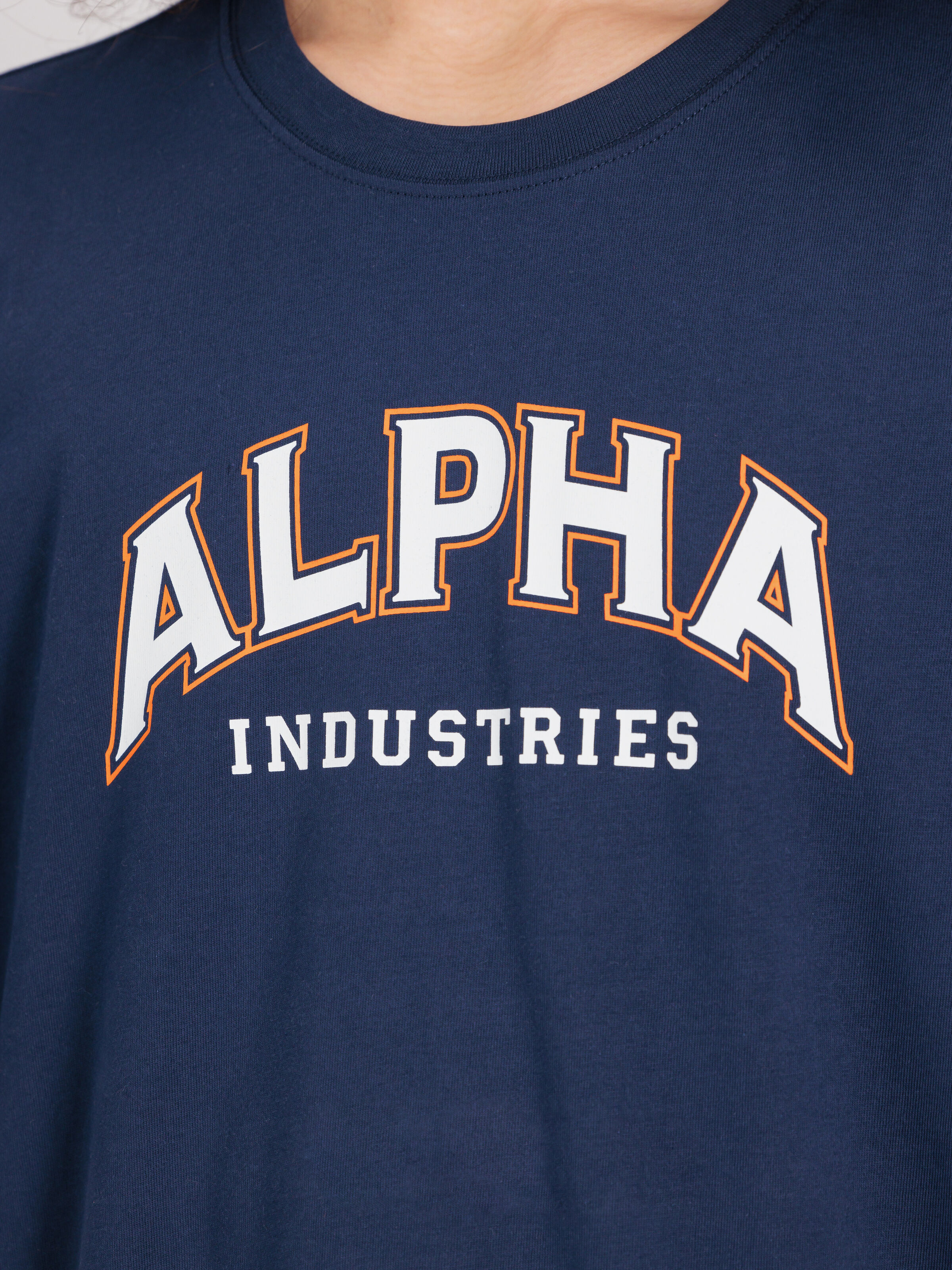 College T-Shirt ultra navy 146501_697_00005_182208