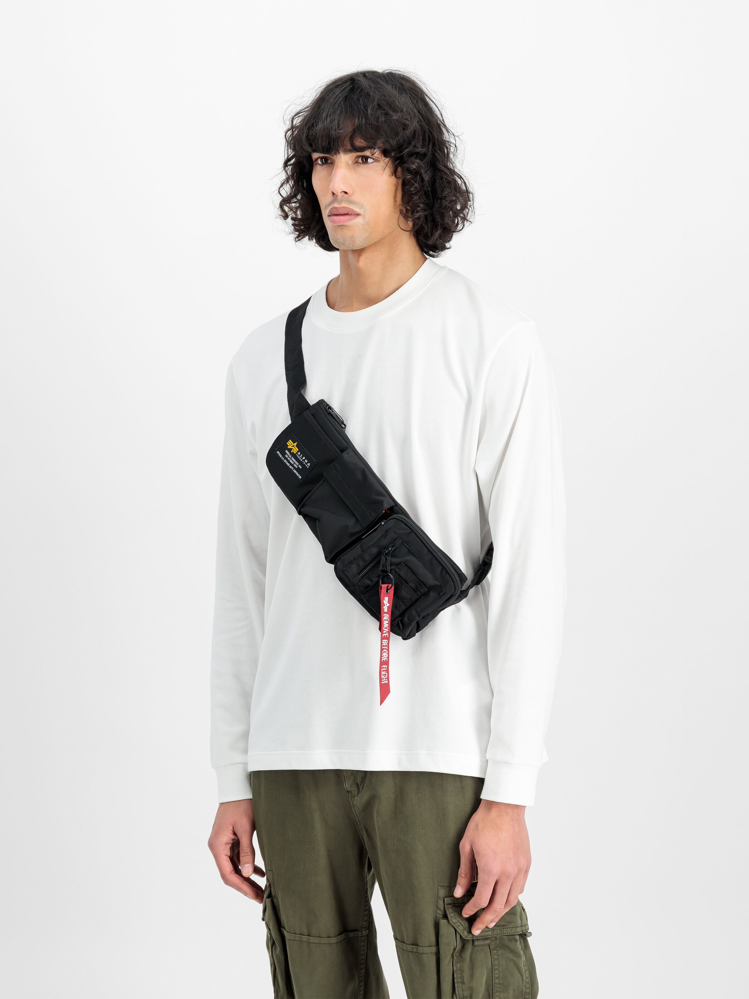 Crew Utility Bag black 128928_03_2_model_00001_128999