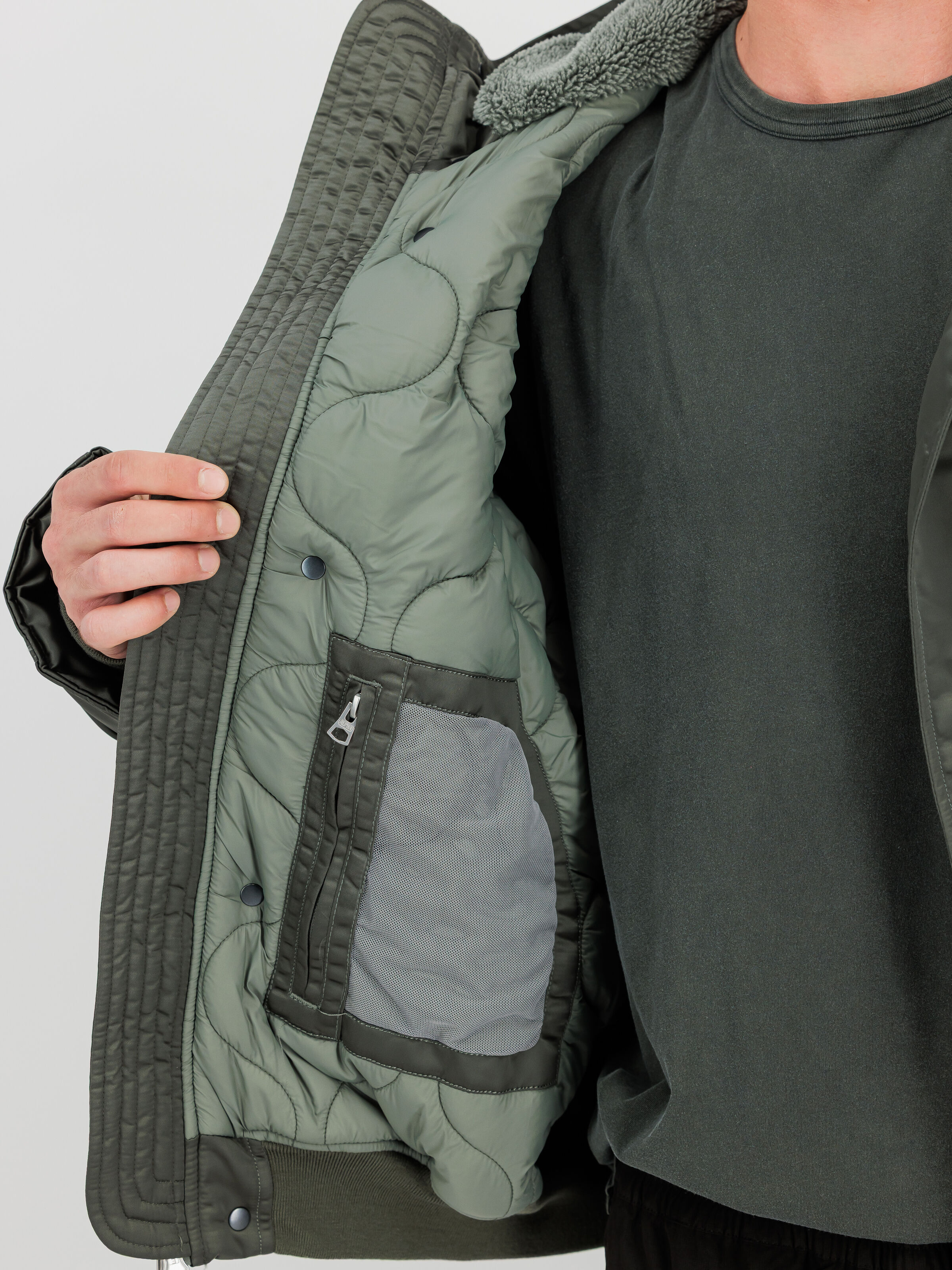 N-2B Base UV Winter Jacket vintage green 758101_432_3_detail_00002_245312