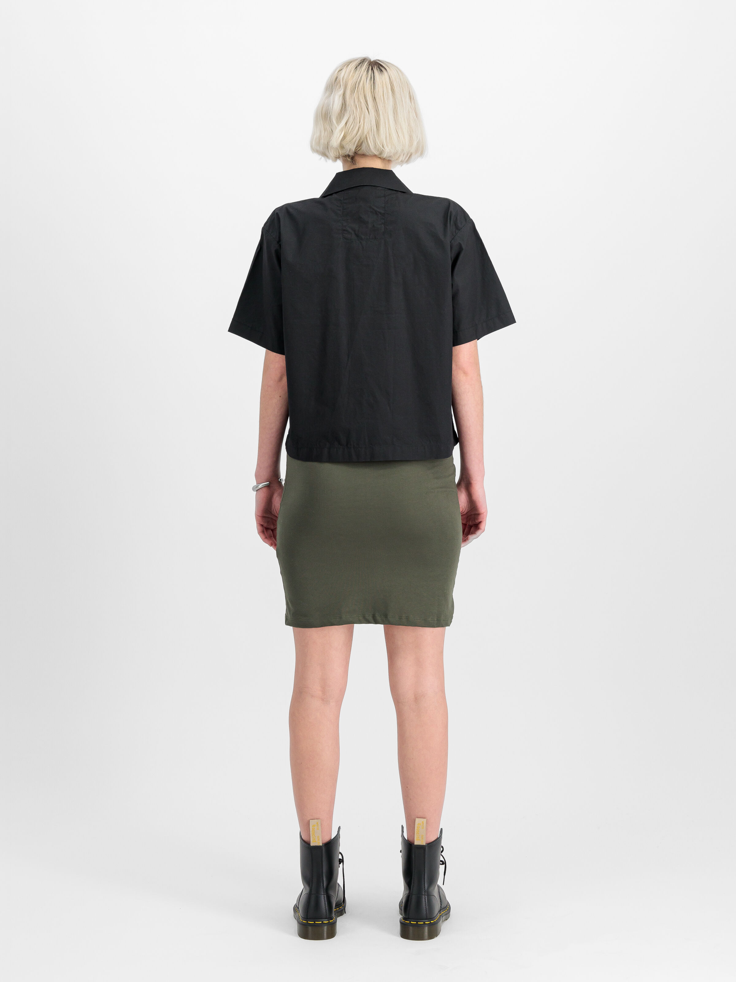 Short Sleeve Cargo Shirt Women black 156080_03_2_model_00002_144540