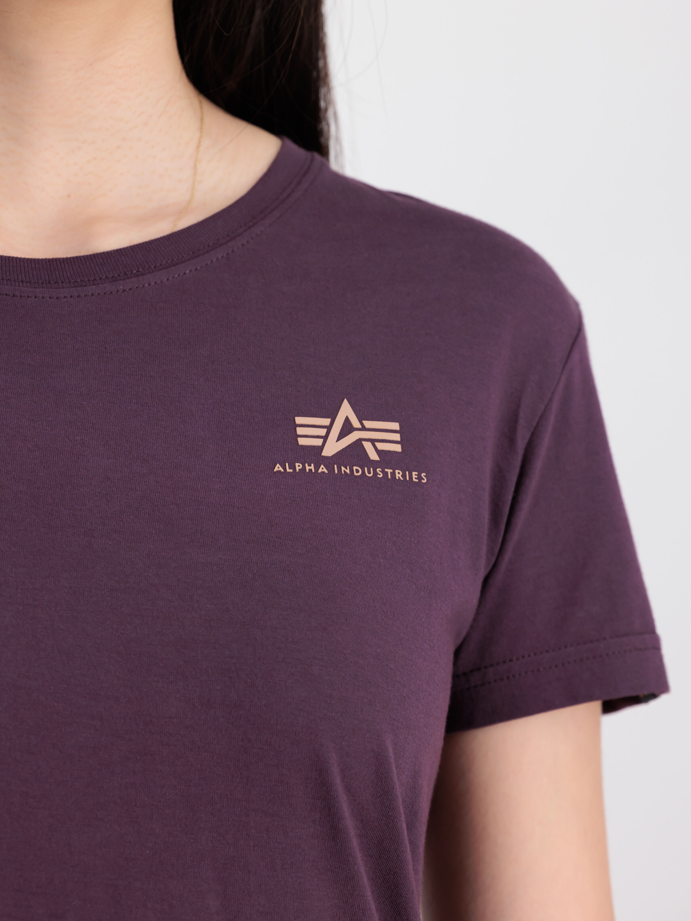 Basic Small Logo T-Shirt Women Plum 196054_719_3_detail_00001_96988