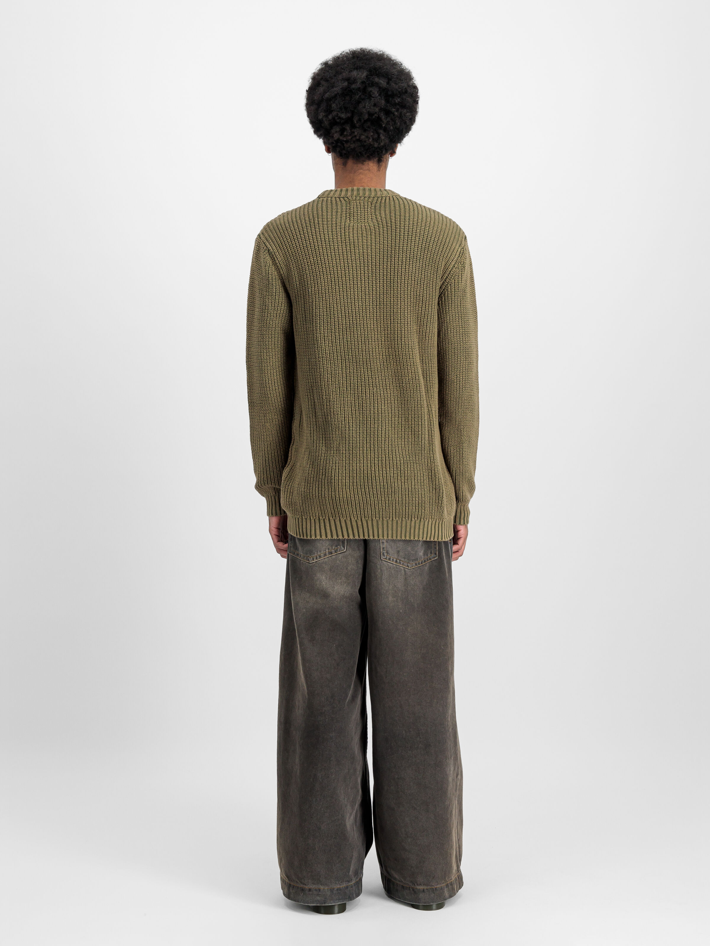 Acid Sweatshirt dark olive 138402_142_2_model_00002_131040