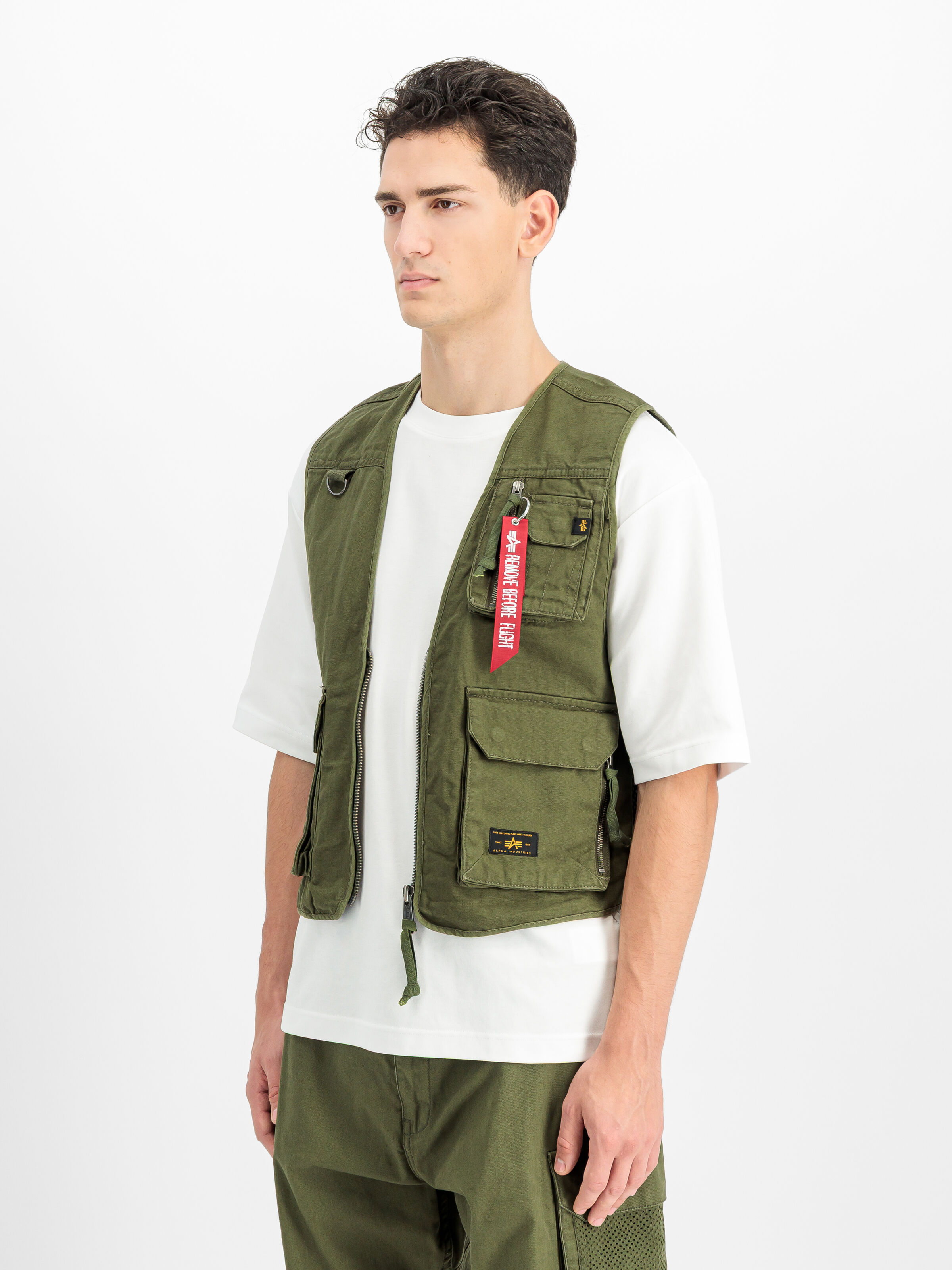 Mesh Utility Vest dark olive 266109_142_2_model_00002_223787
