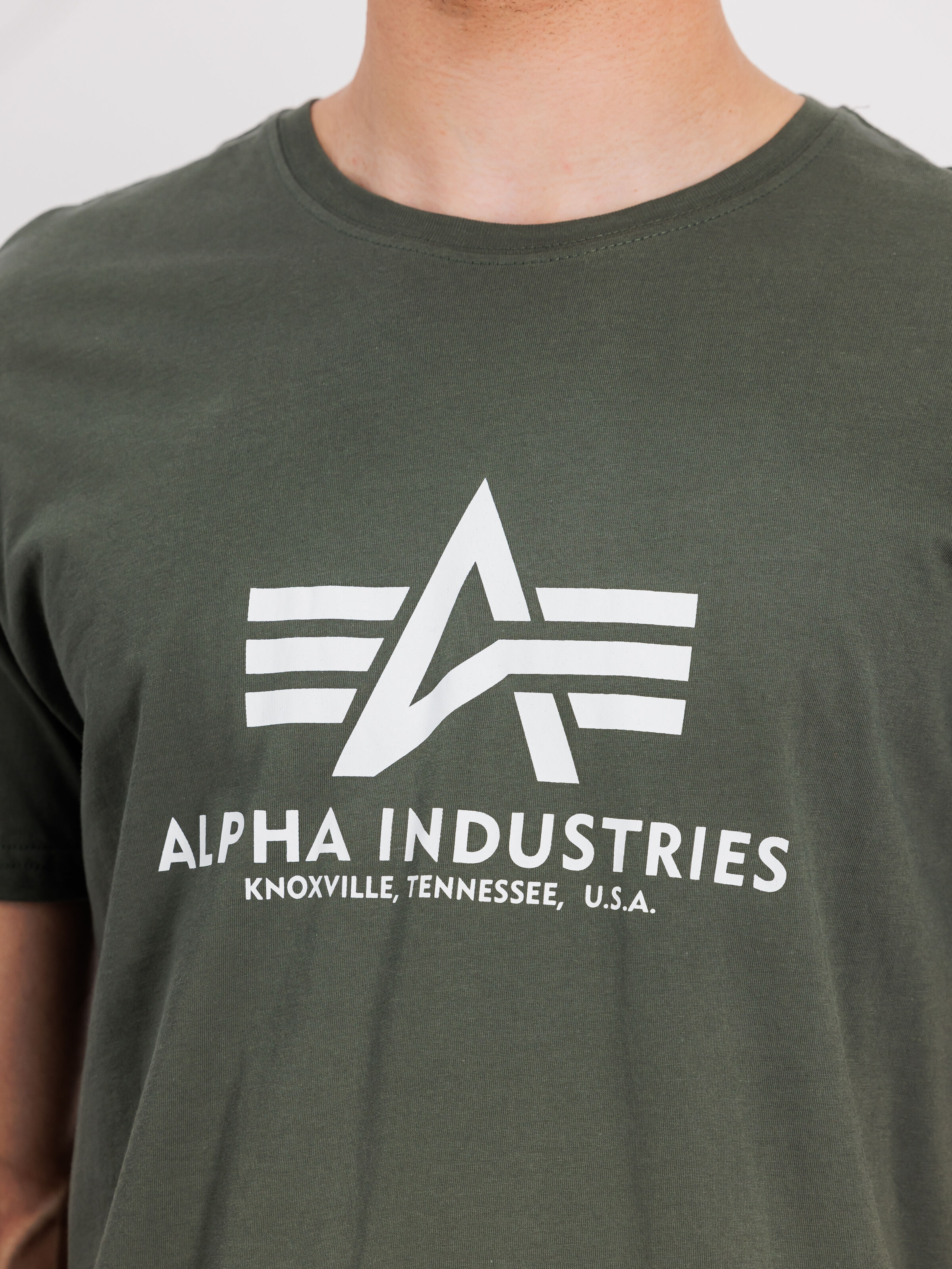 Basic Big Logo T-Shirt dark olive 100501_142_3_detail_00001_125126