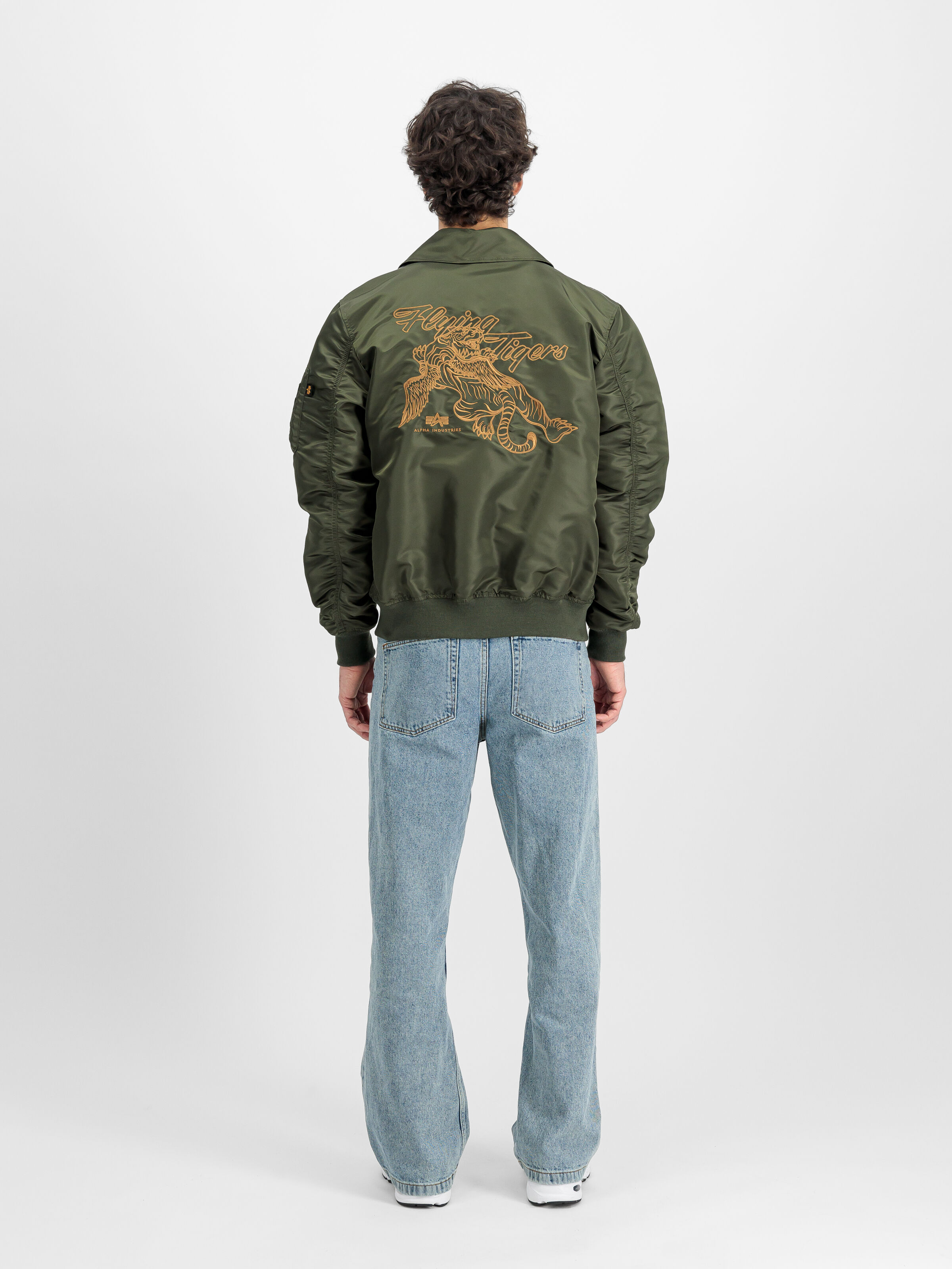 Flying Tigers CWU Light Bomber Jacket dark olive 156128_142_2_model_00002_144416