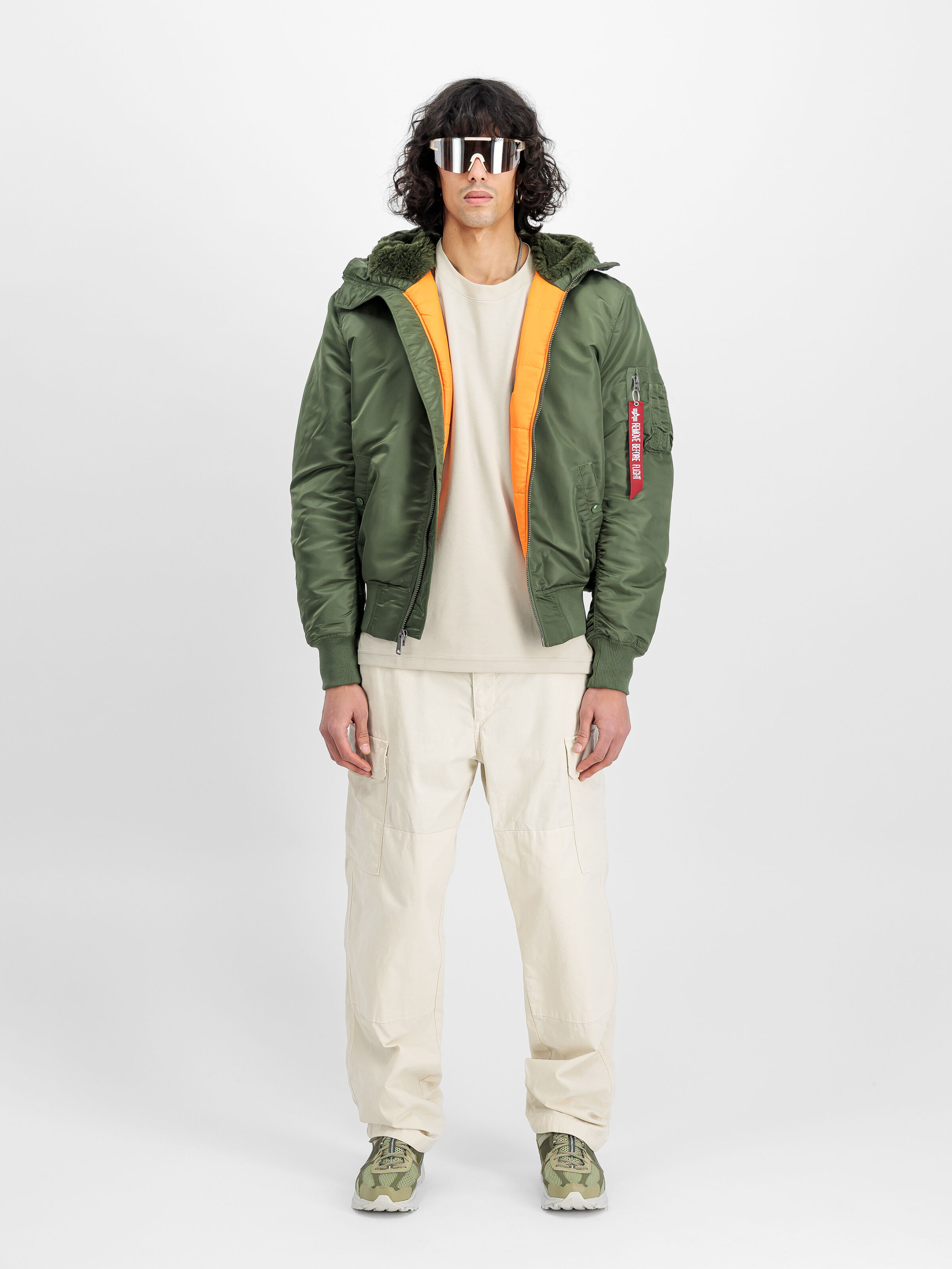MA-1 Hooded Bomber Jacket sage-green 158104_01_2_model_00001_128832