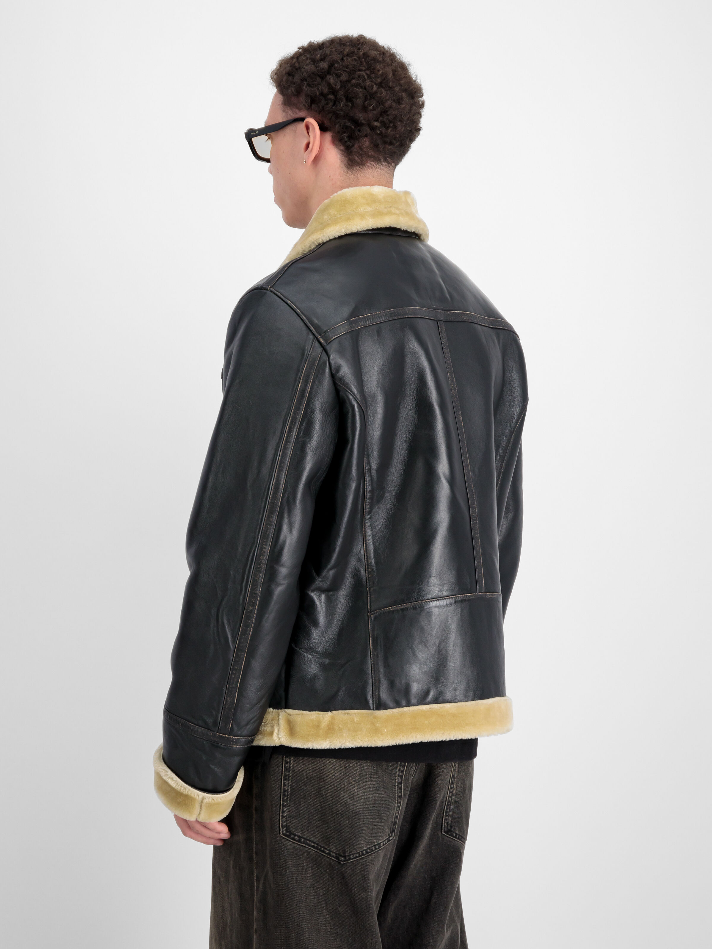 B-3 Leather Jacket vintage brown 148114_250_2_model_00004_99037