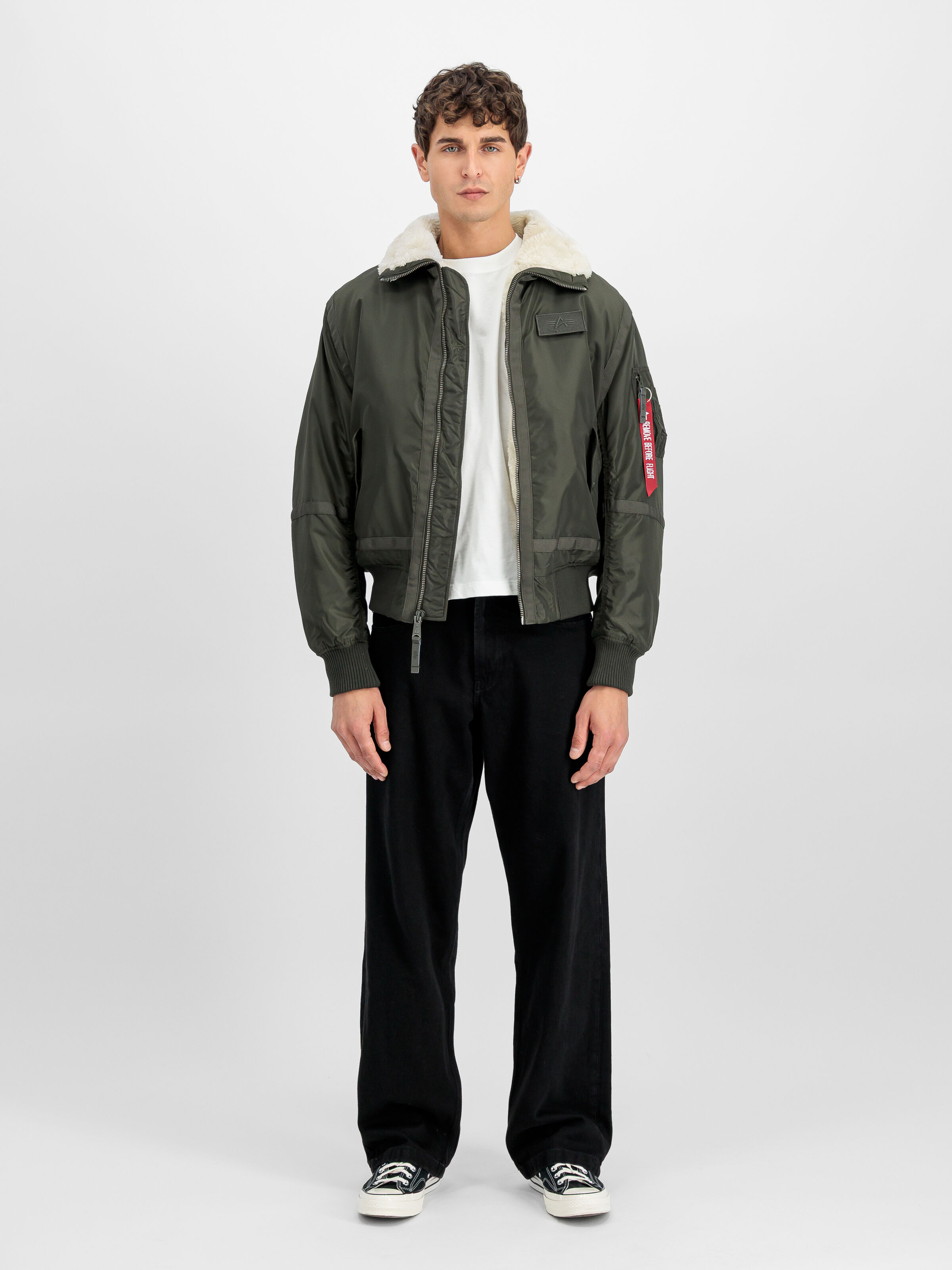 B-15 III TT Two Tone Bomber Jacket black olive 198122_413_2_model_00001_188884