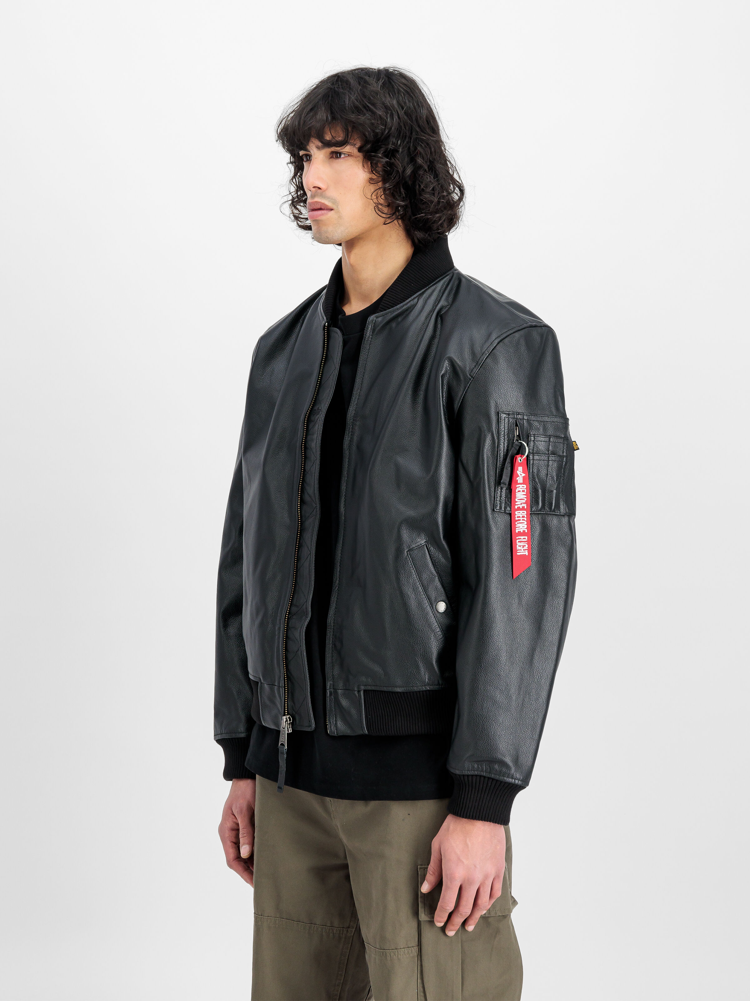 MA-1 Leather LF Bomber Jacket black 138121_03_2_model_00003_129049
