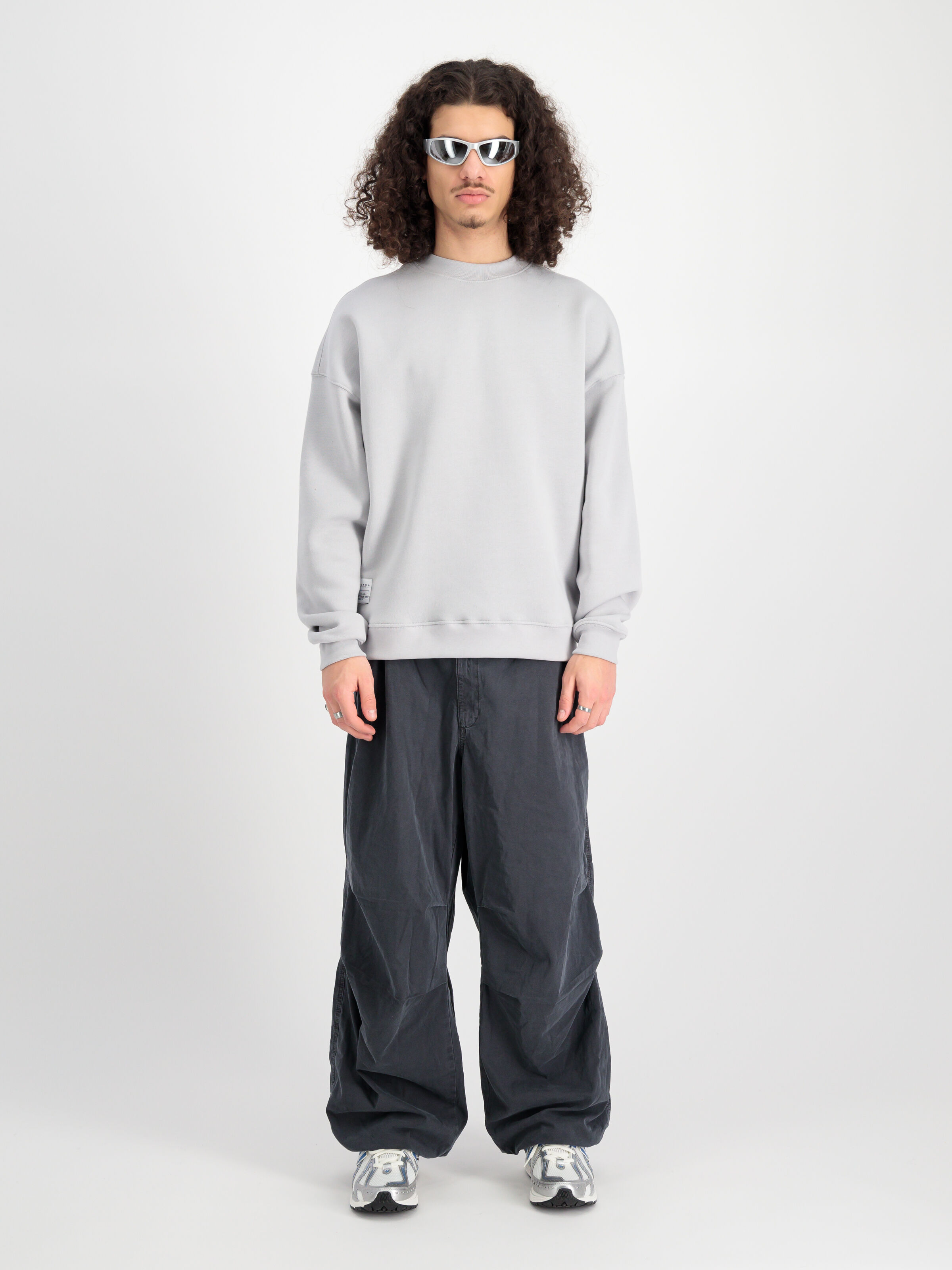 Logo Backprint Sweatshirt pastel grey 146304_666_2_model_00001_99259