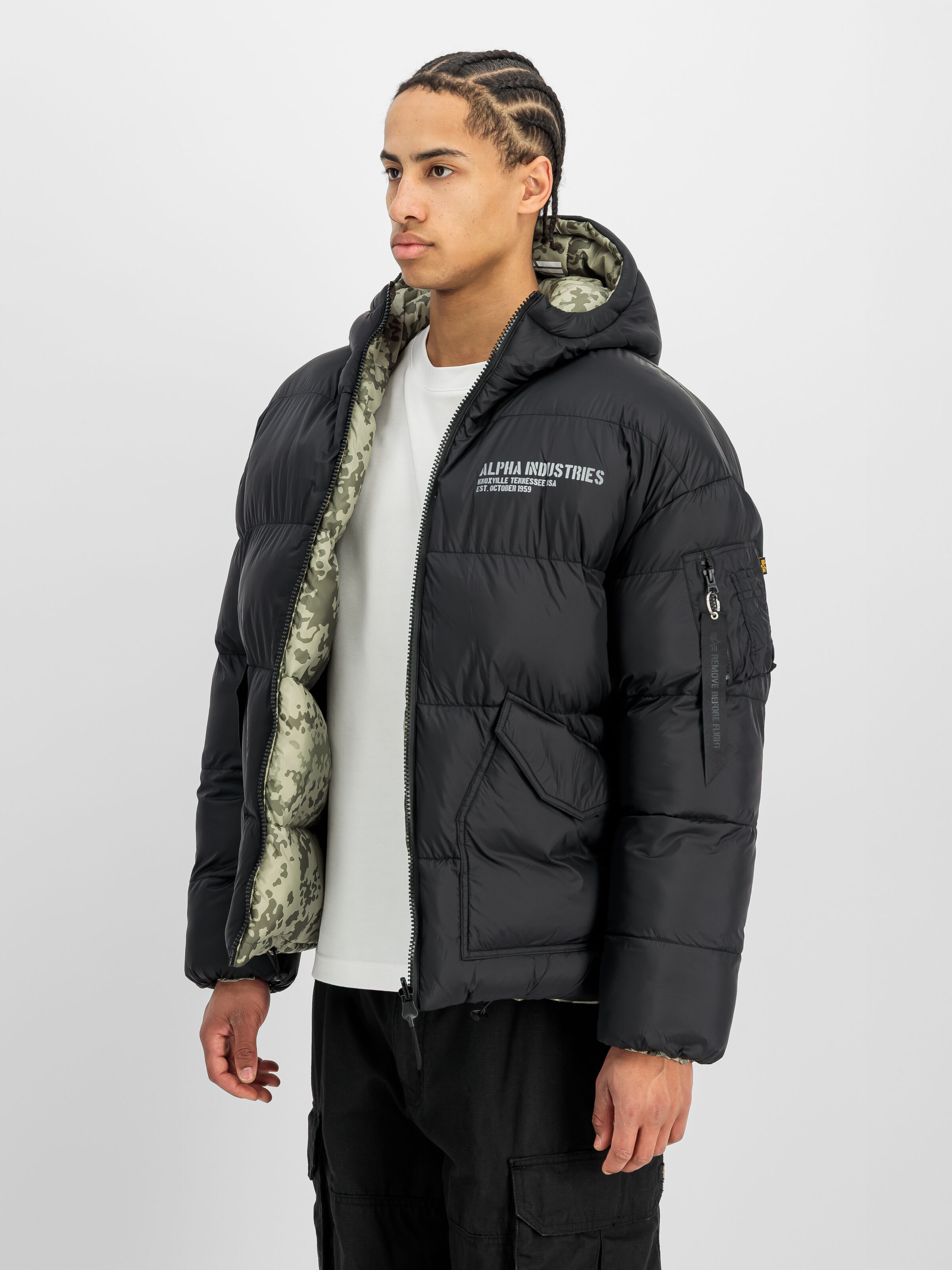 Reversible Puffer Unisex Winter Jacket black 268138_03_2_model_00002_235965