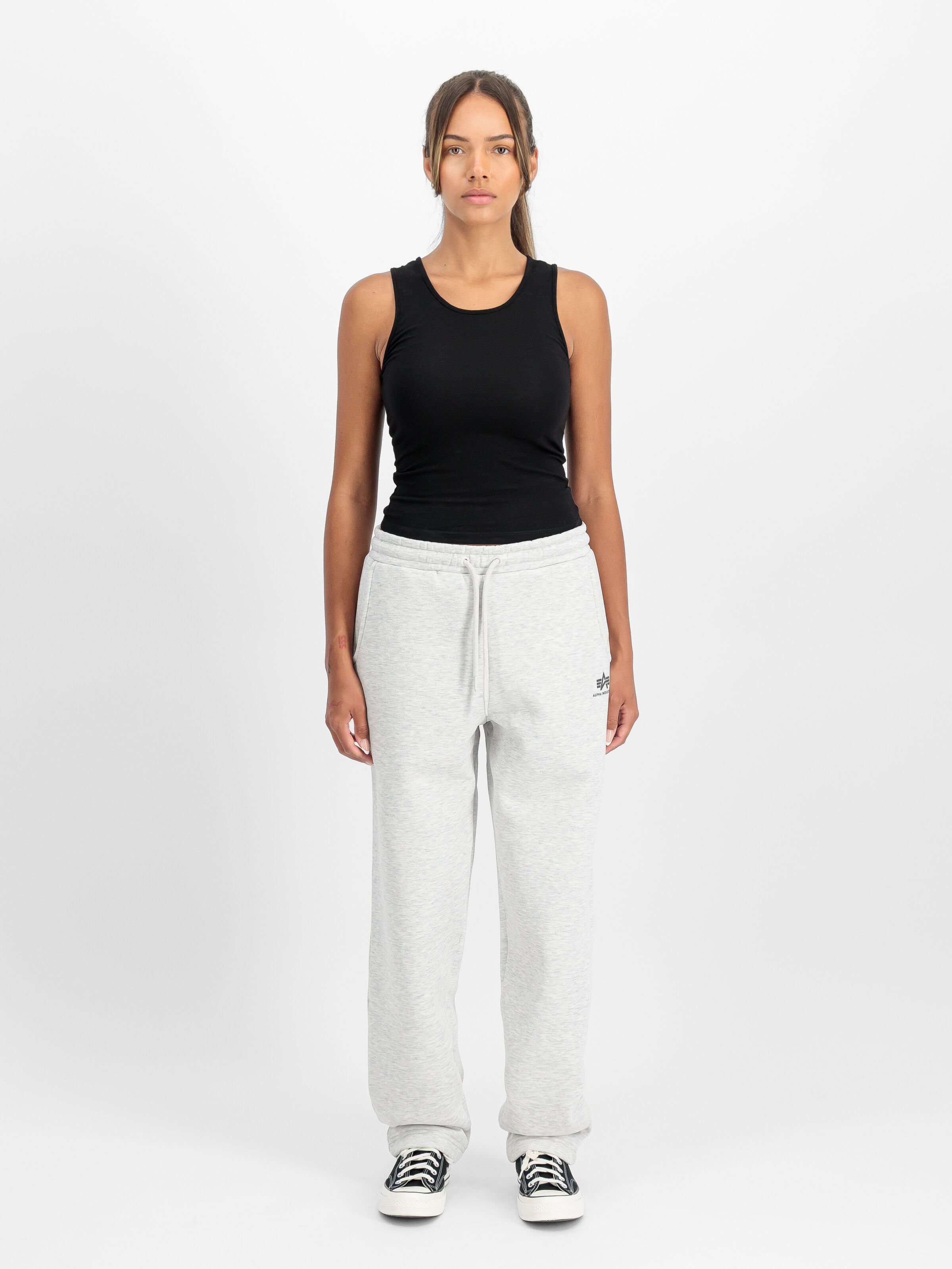 Basic Small Logo Jogger Women pastel grey melange 258050_752_2_model_00001_192193