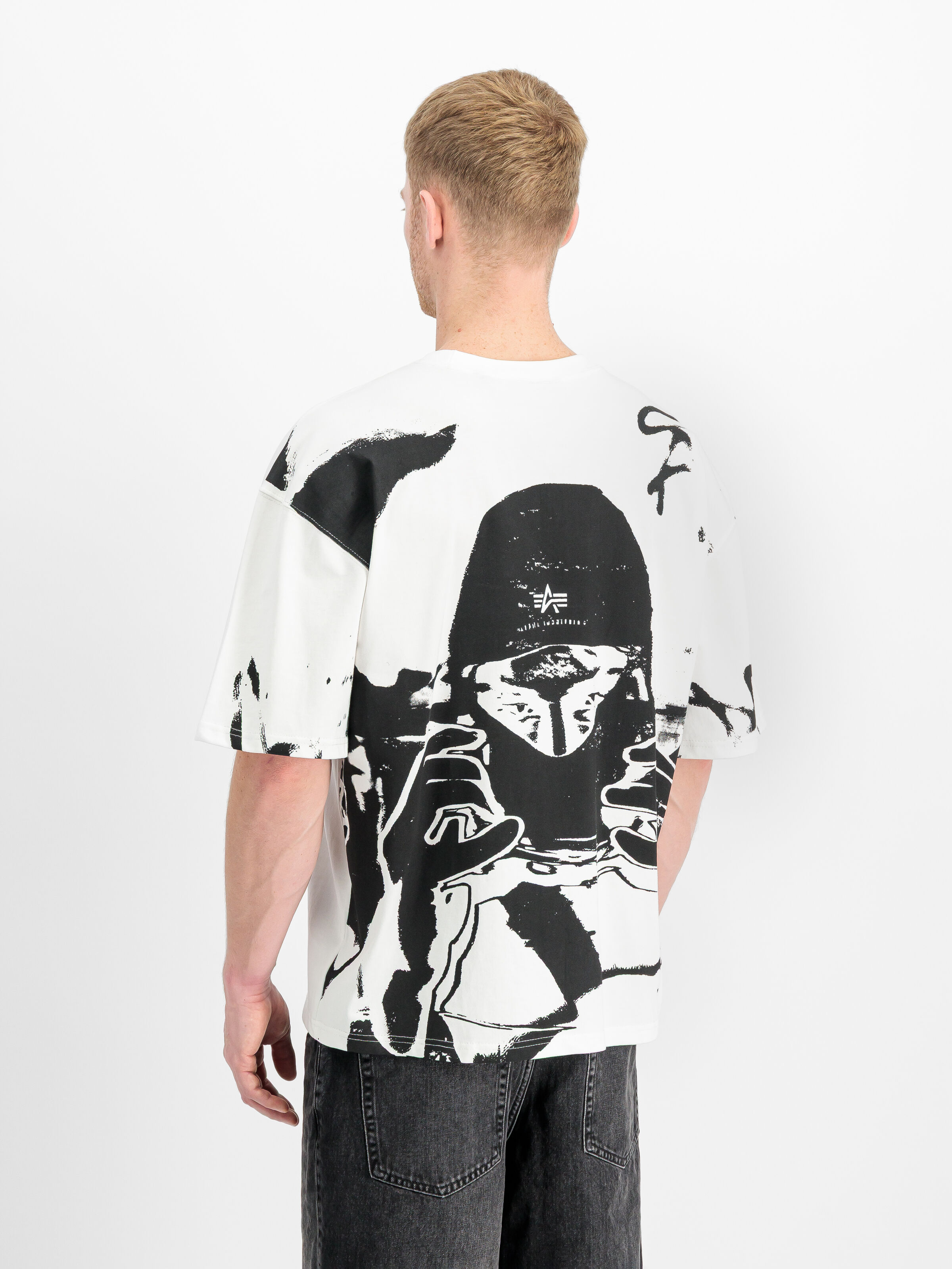 Balaclava Unisex Backprint T-Shirt white 266504_09_2_model_00004_213116