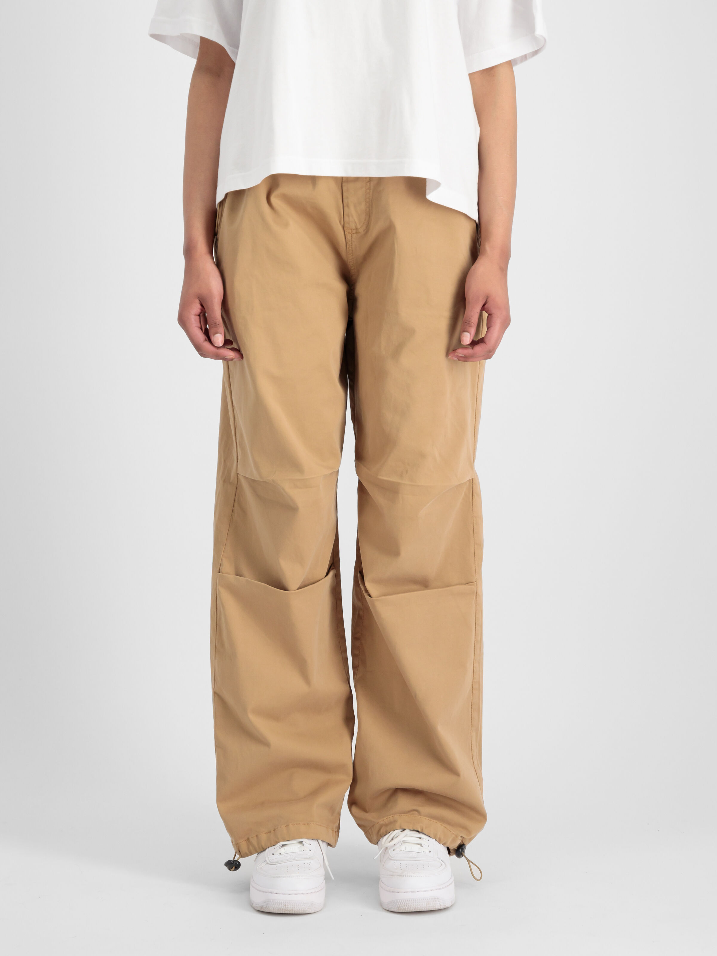 Cargo Jogger Pant Women khaki 148024_13_2_model__00003_99270.jpg