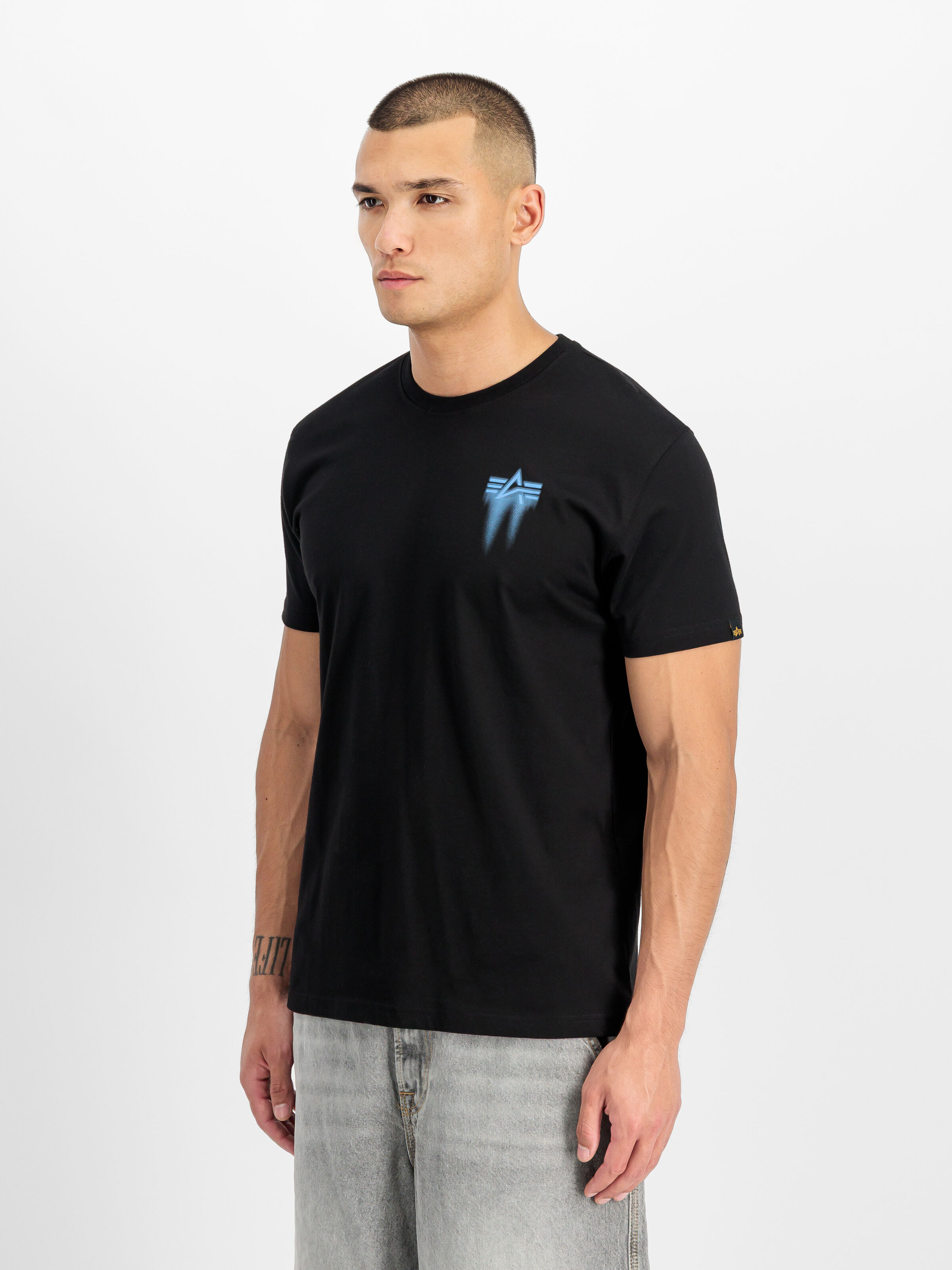 Spray Print T-Shirt black 266526_03_2_model_00002_214122