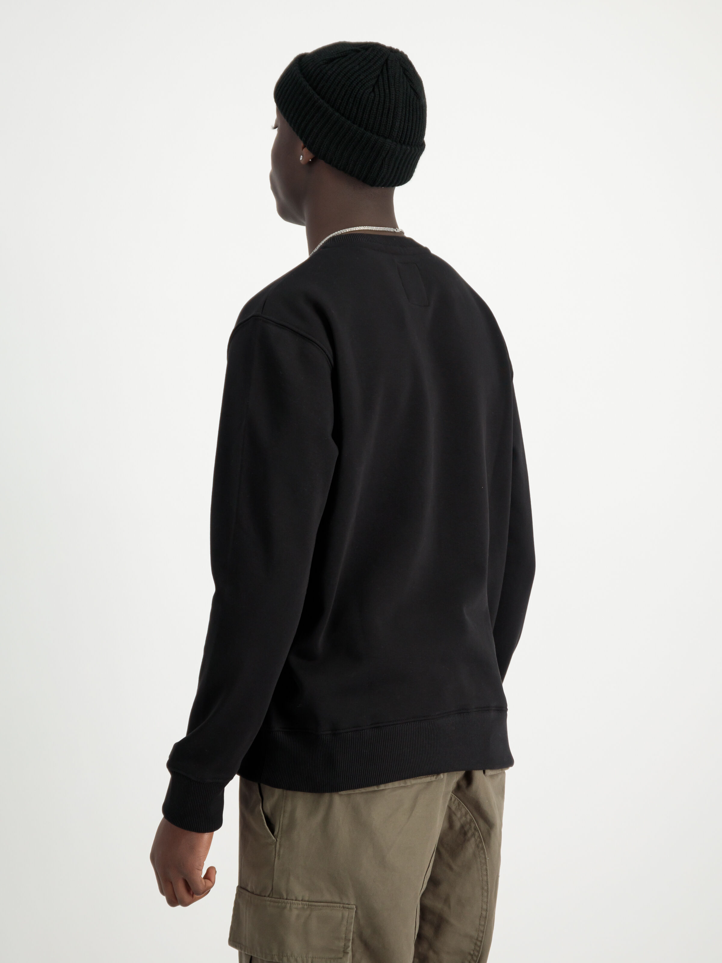 Basic Carbon Sweatshirt black/black 146311_515_2_model_00004_129797