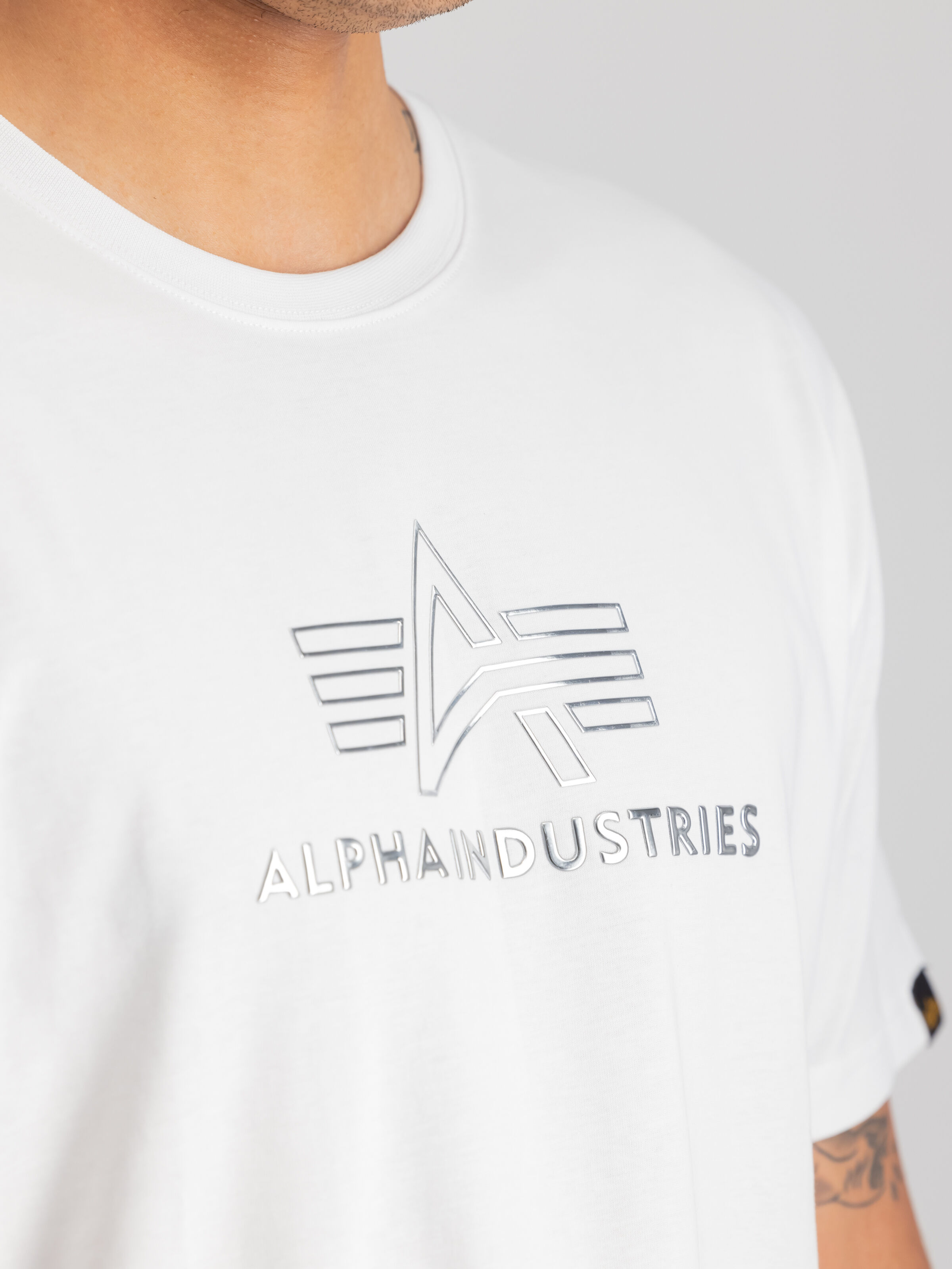 Basic Mid Logo TPU T-Shirt white / chrome 148525_528_3_detail_00001_97936