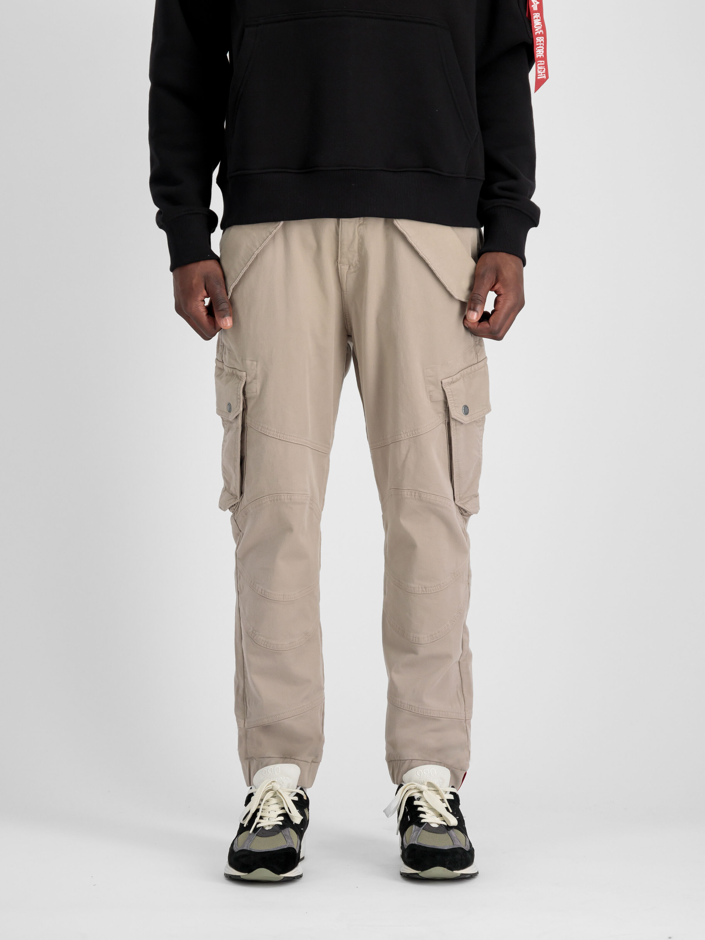Combat Light Weight Pant vintage sand 126215_679_2_model_00003_97320.jpg