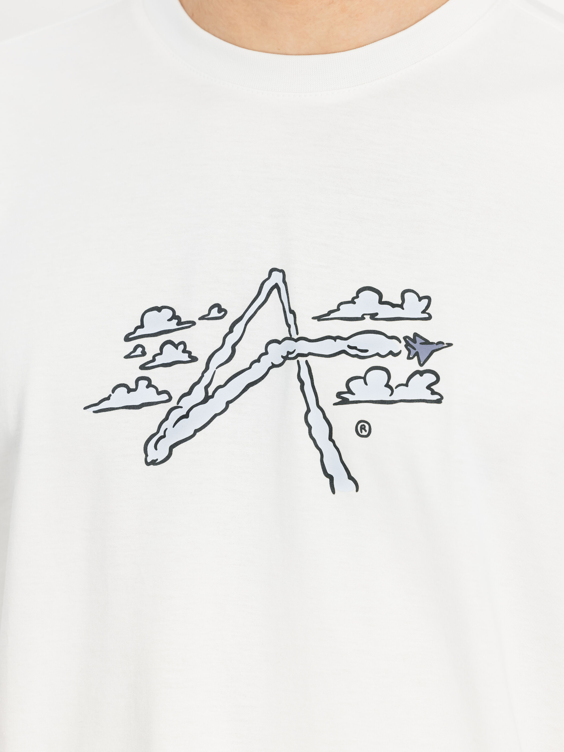 Cloud Logo T-Shirt white 268521_09_3_detail_00001_227880