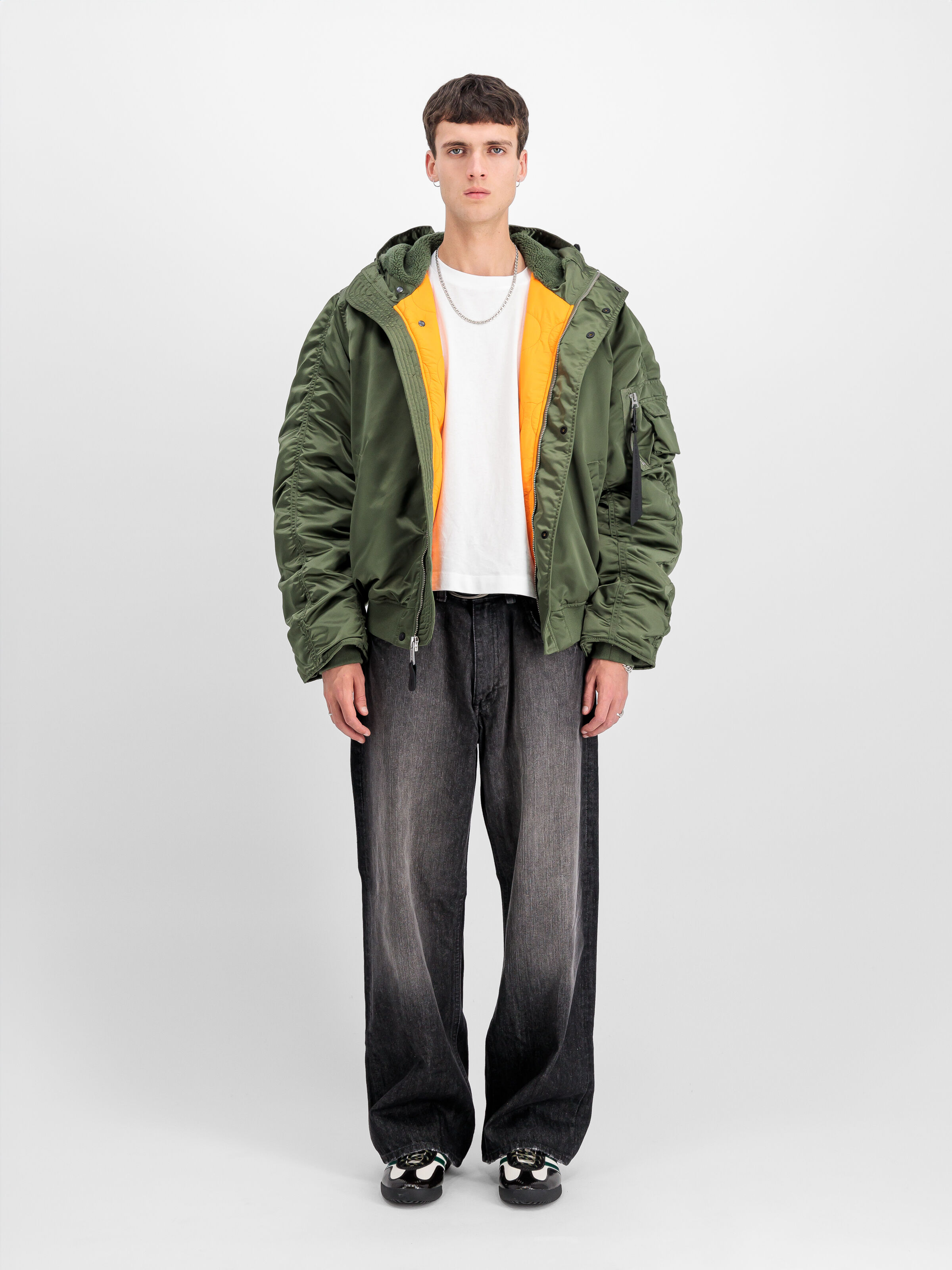 N-2B UV Winter Jacket sage-green 148133UV_01_2_model_00001_113694