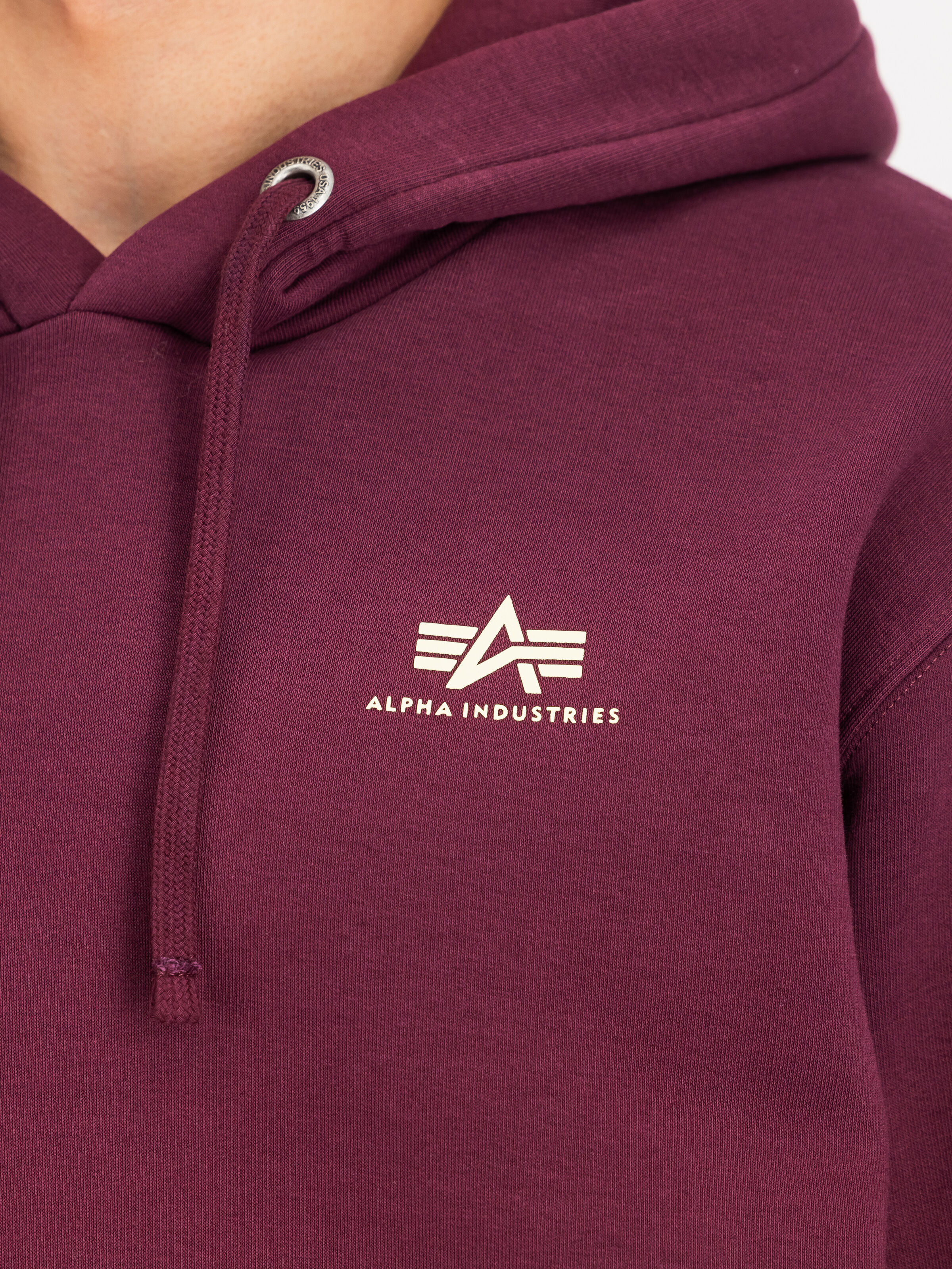 Basic Small Logo Hoodie dark cherry 196318_608_3_detail_00001_167114