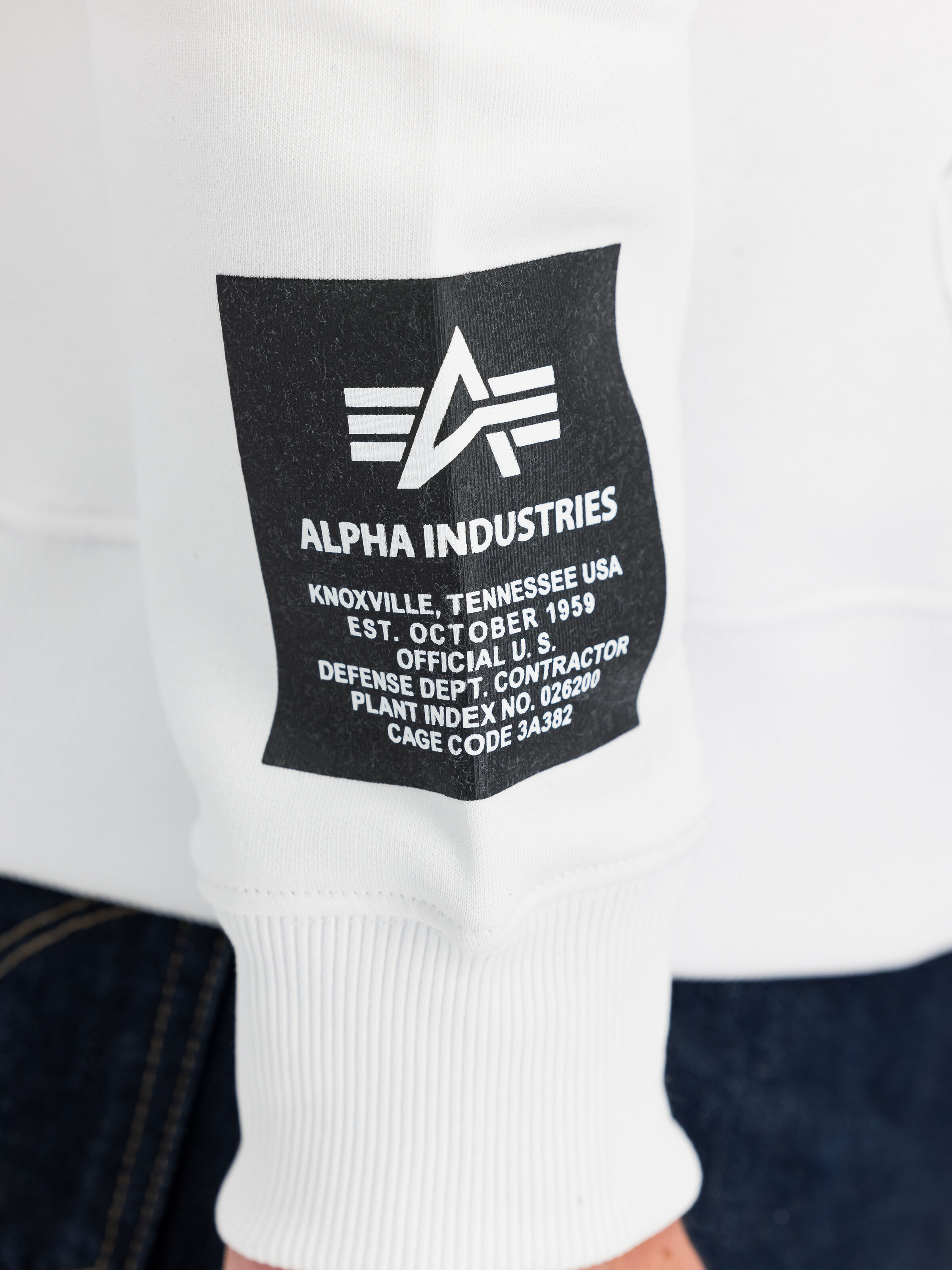 Alpha Hoodie white/black 126803_92_3_detail_00001_190935