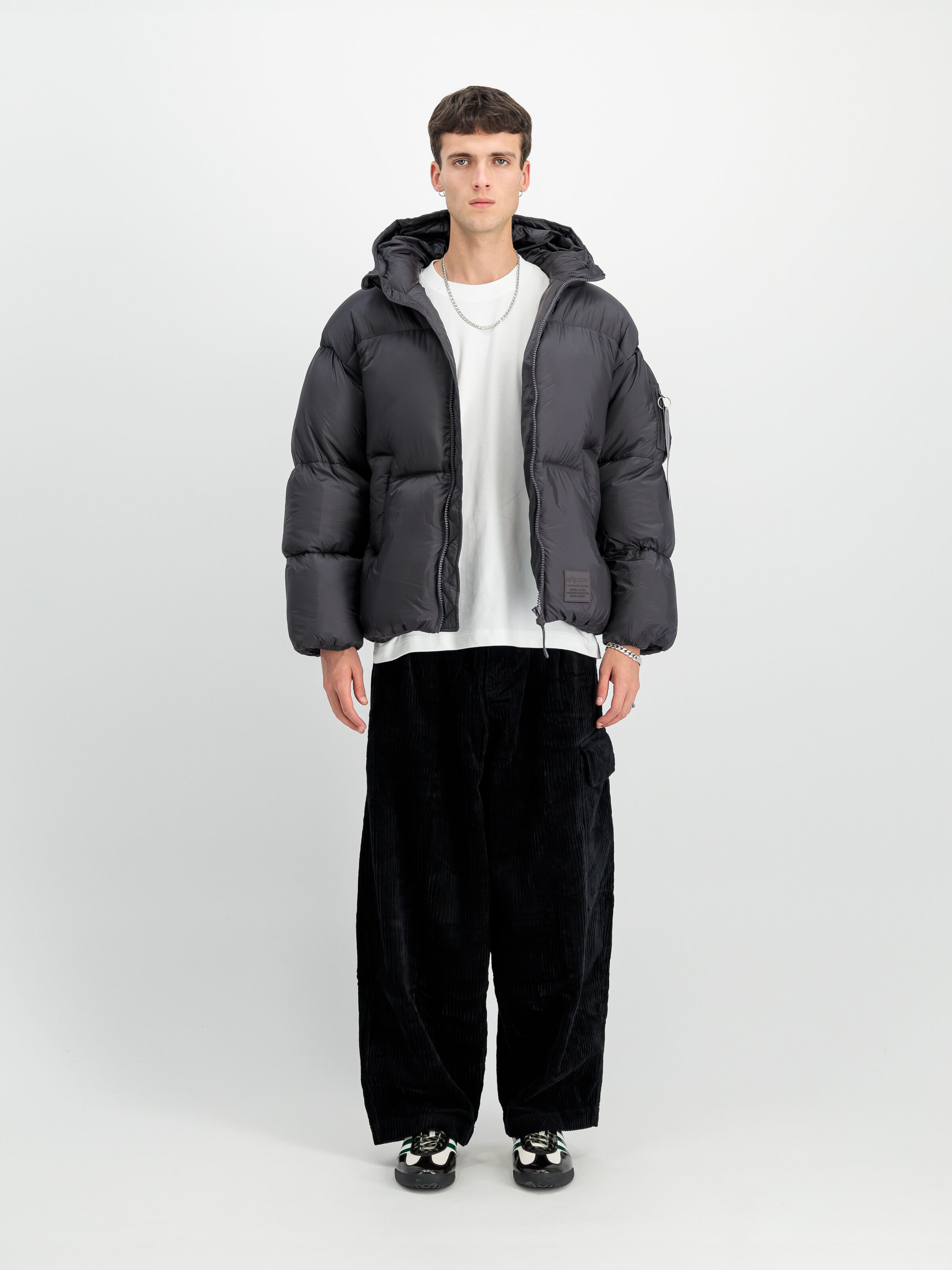 Cloud Puffer Bomber Winter Jacket vintage grey 148130_684_2_model_00001_117274