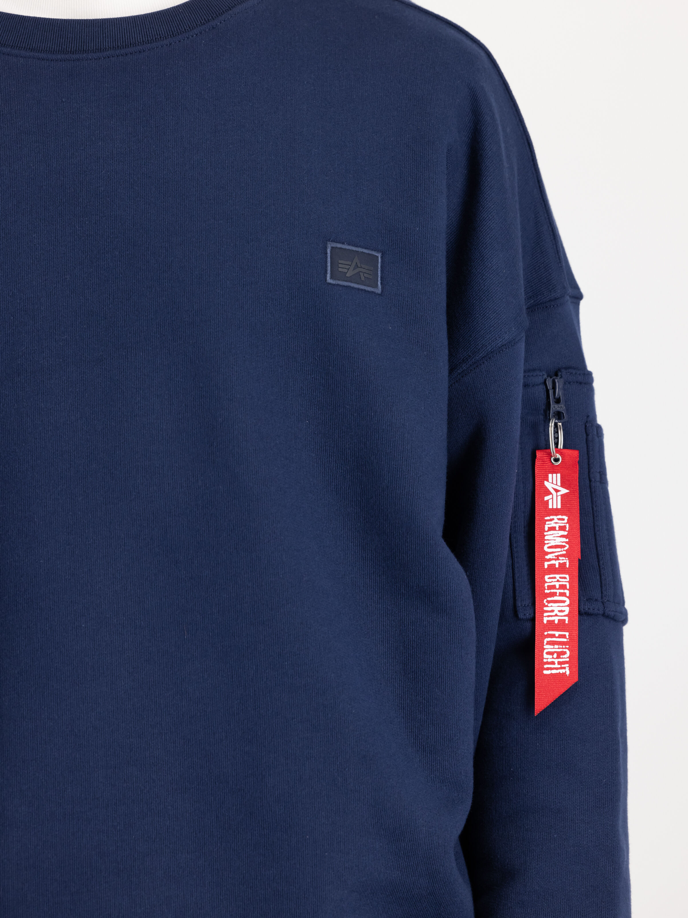 Alpha Essentials Rubber Logo Sweatshirt ultra navy 146303_697_3_detail_00001_99184