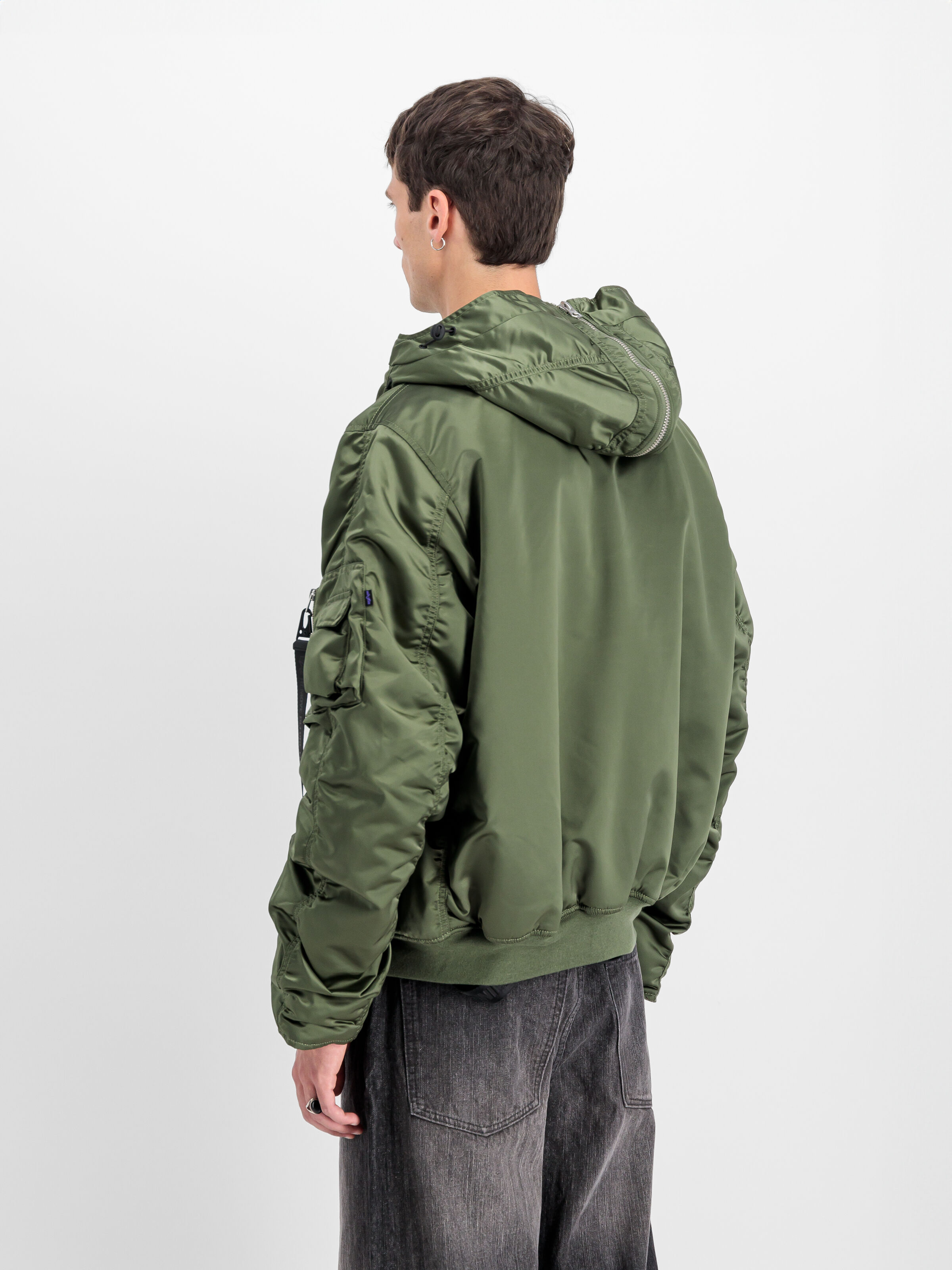 N-2B UV Winter Jacket sage-green 148133UV_01_2_model_00004_113697