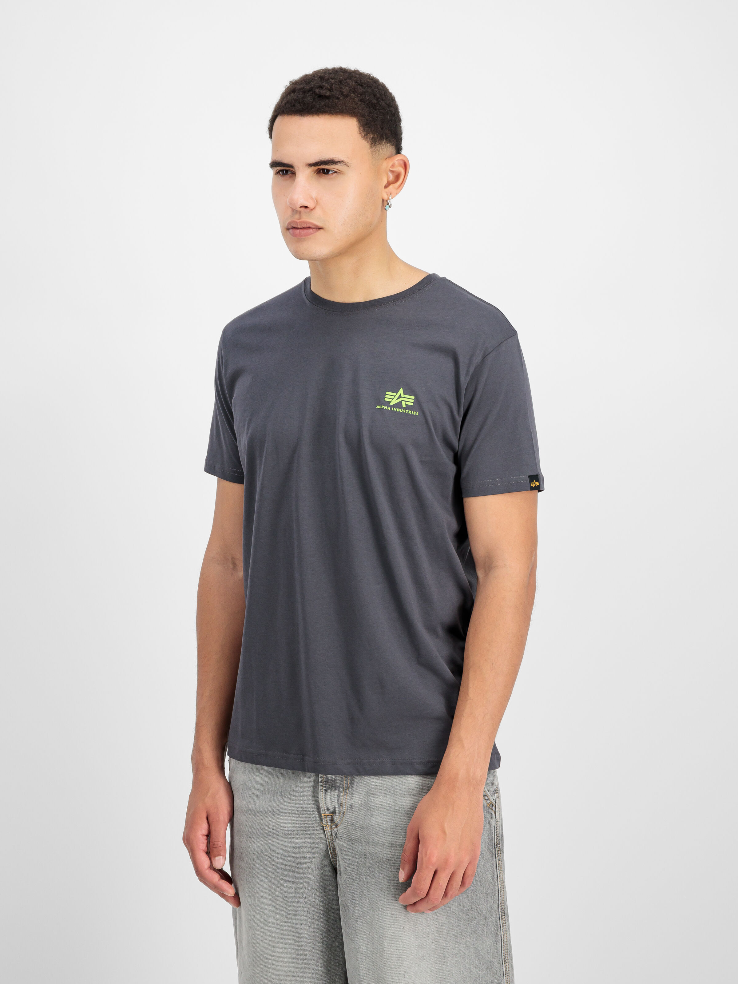 Backprint T-Shirt vintage grey 128507_684_2_model_00002_184525