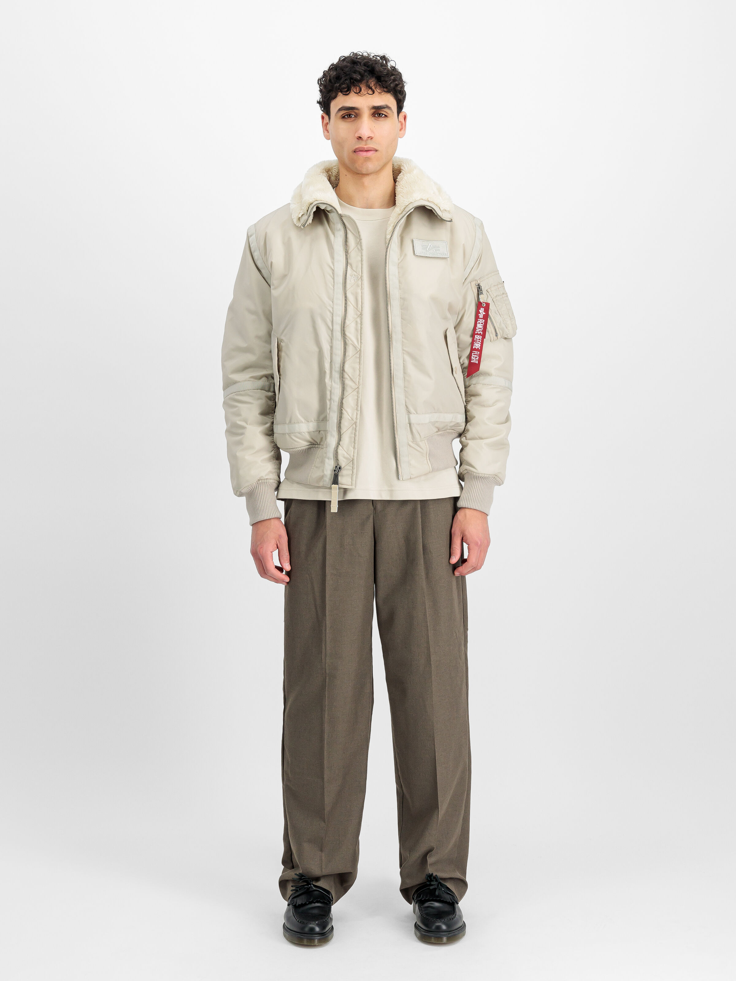 B-15 III TT Two Tone Bomber Jacket organic beige 198122_627_2_model_00001_166761