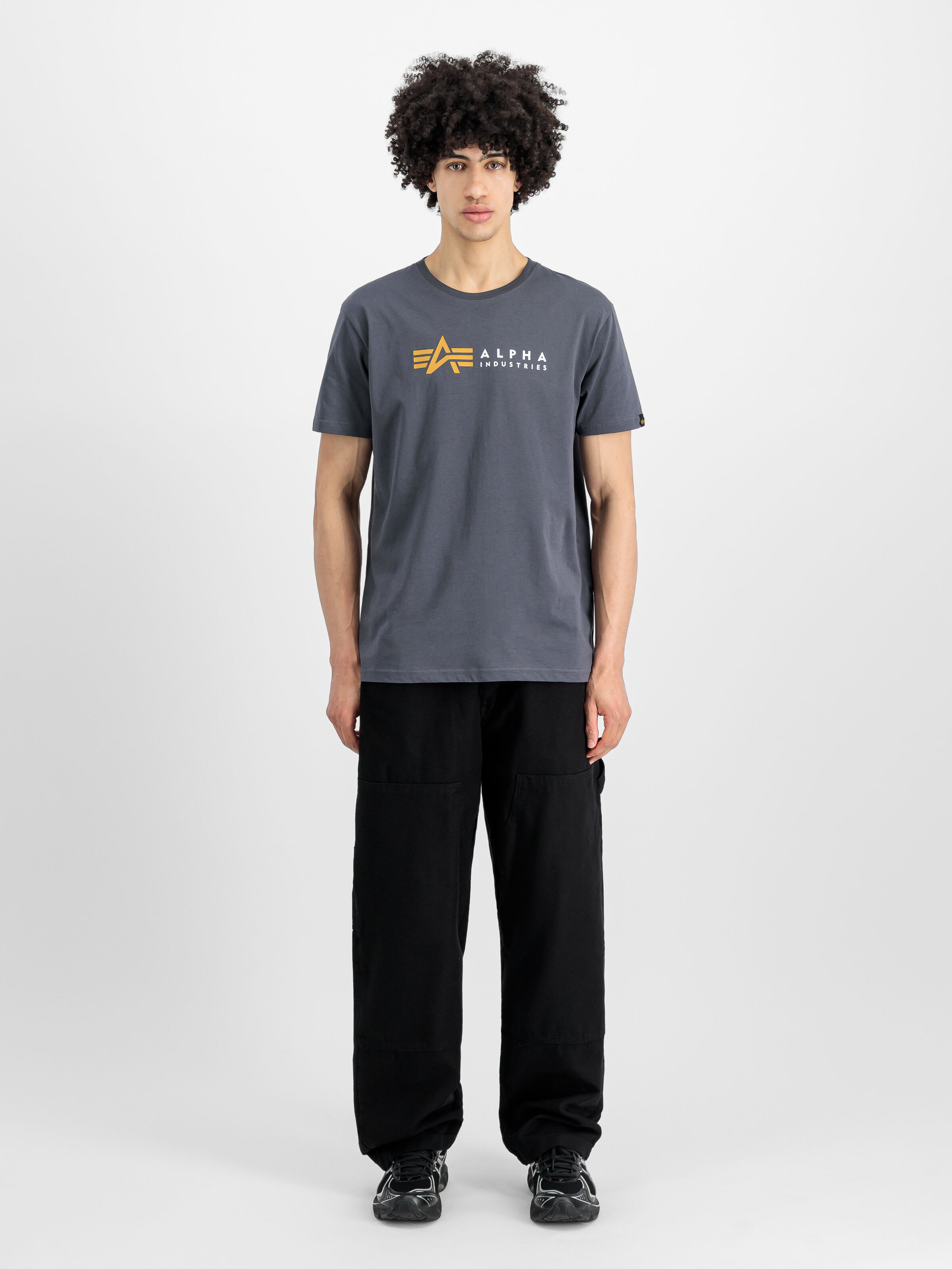 Alpha Label T-Shirt greyblack 118502_136_2_model_00001_156297