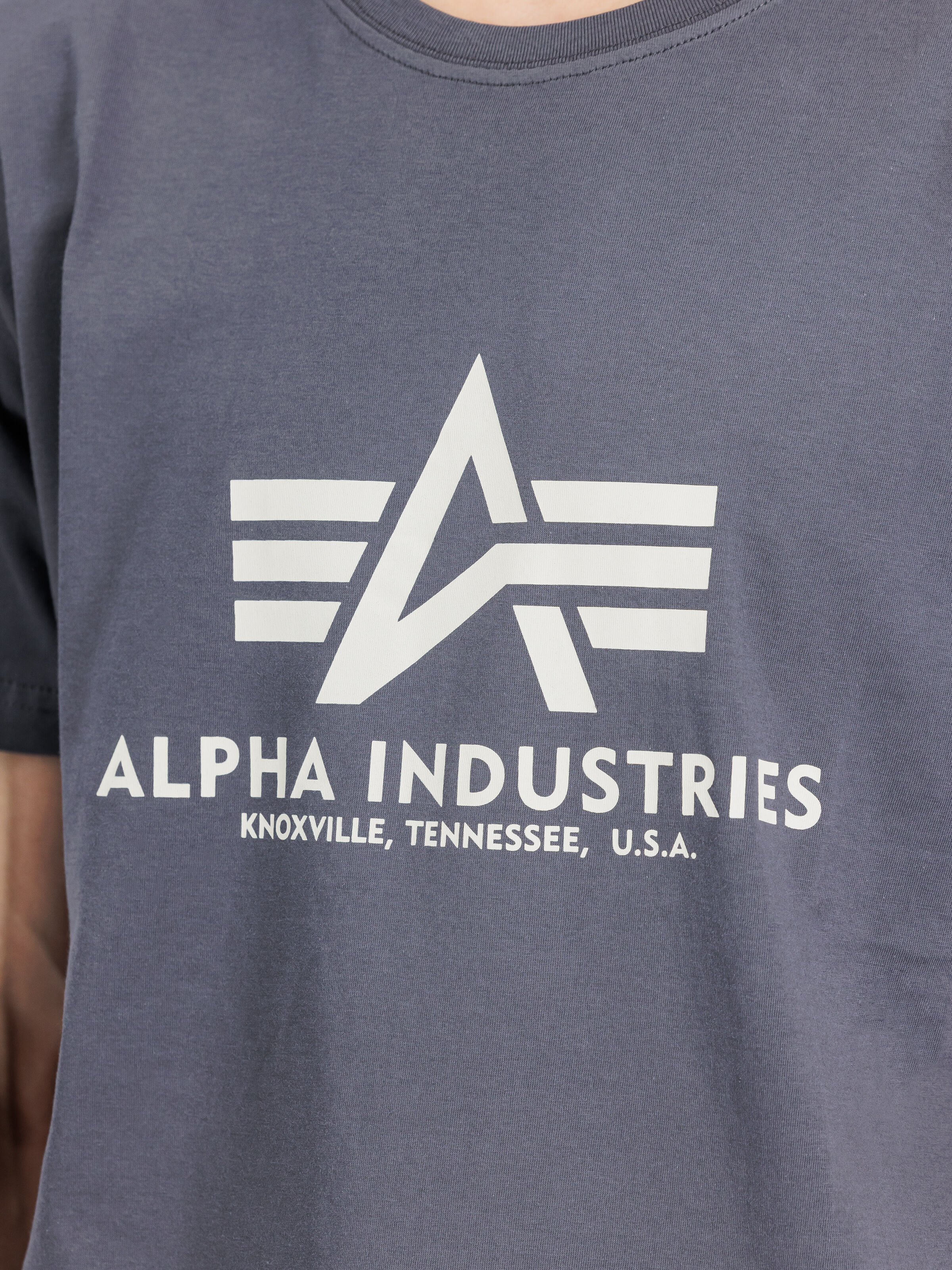 Basic Big Logo T-Shirt greyblack 100501_136_3_detail_00001_155577