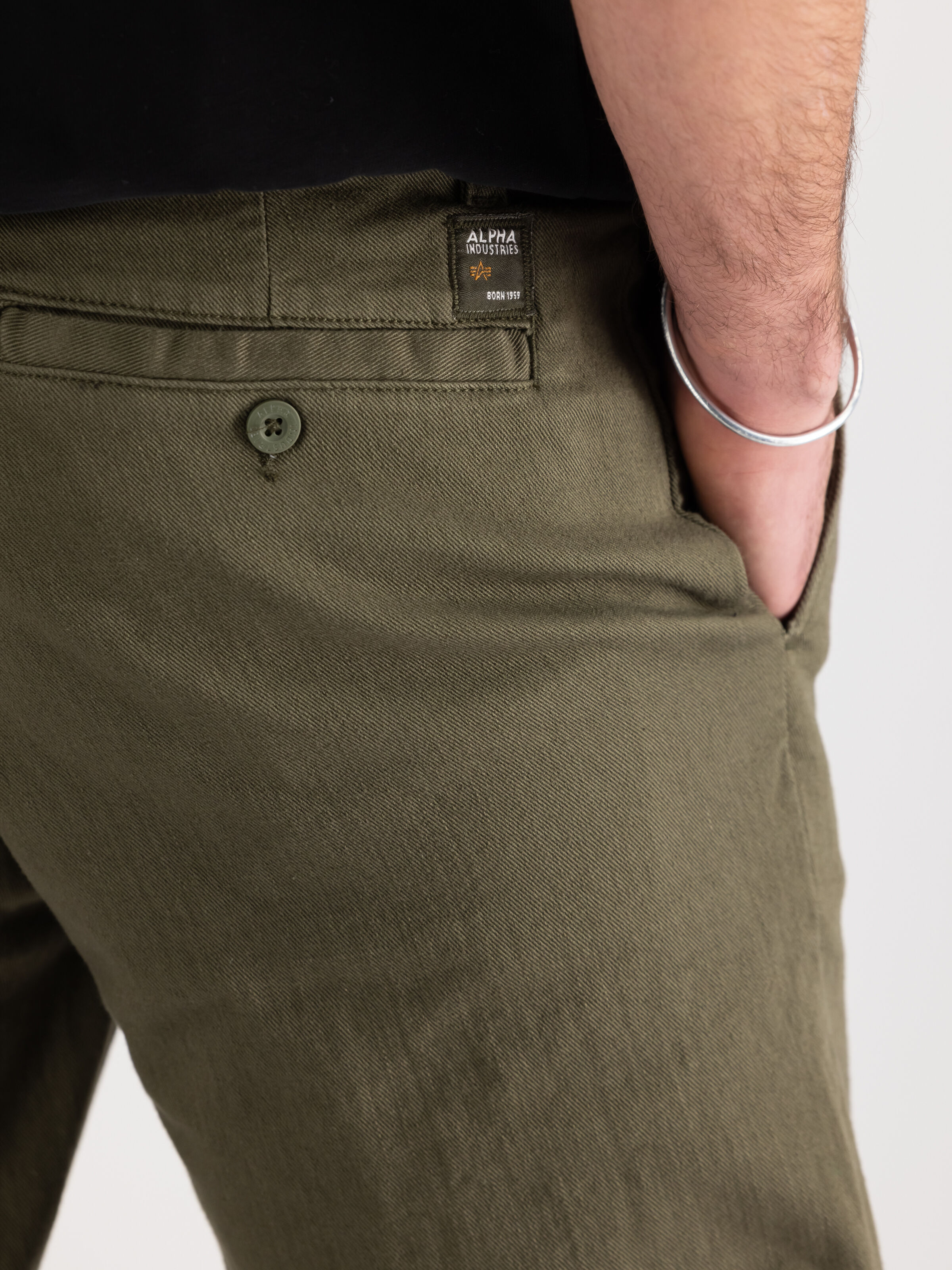 Alpha Chino Pant dark olive 146203_142_3_detail_00001_98947