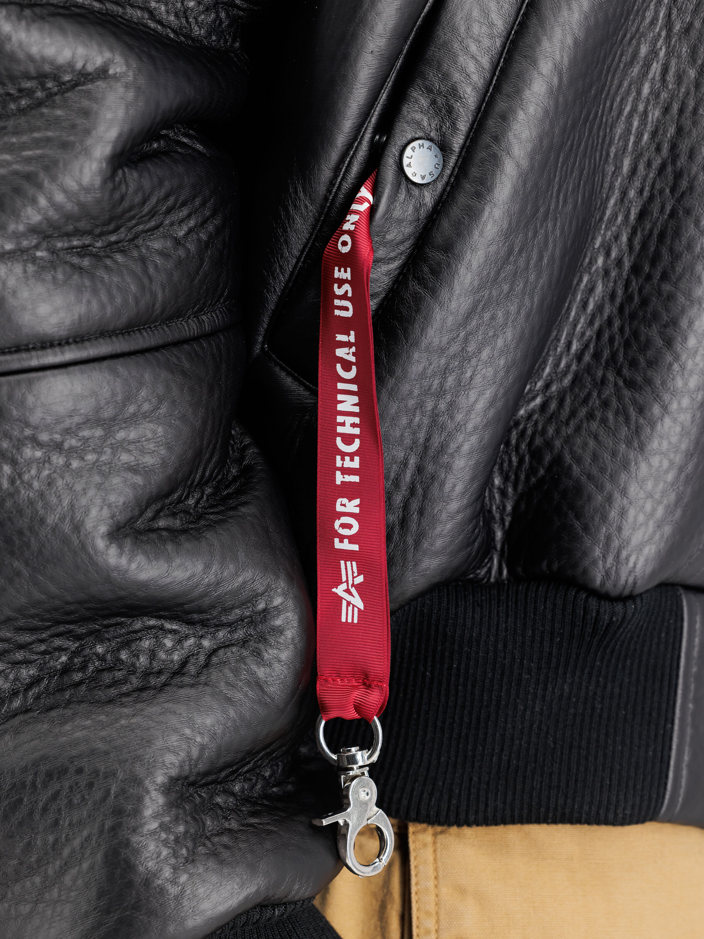 B-15 MOD Winter Jacket black 258117_03_3_detail_00001_162950