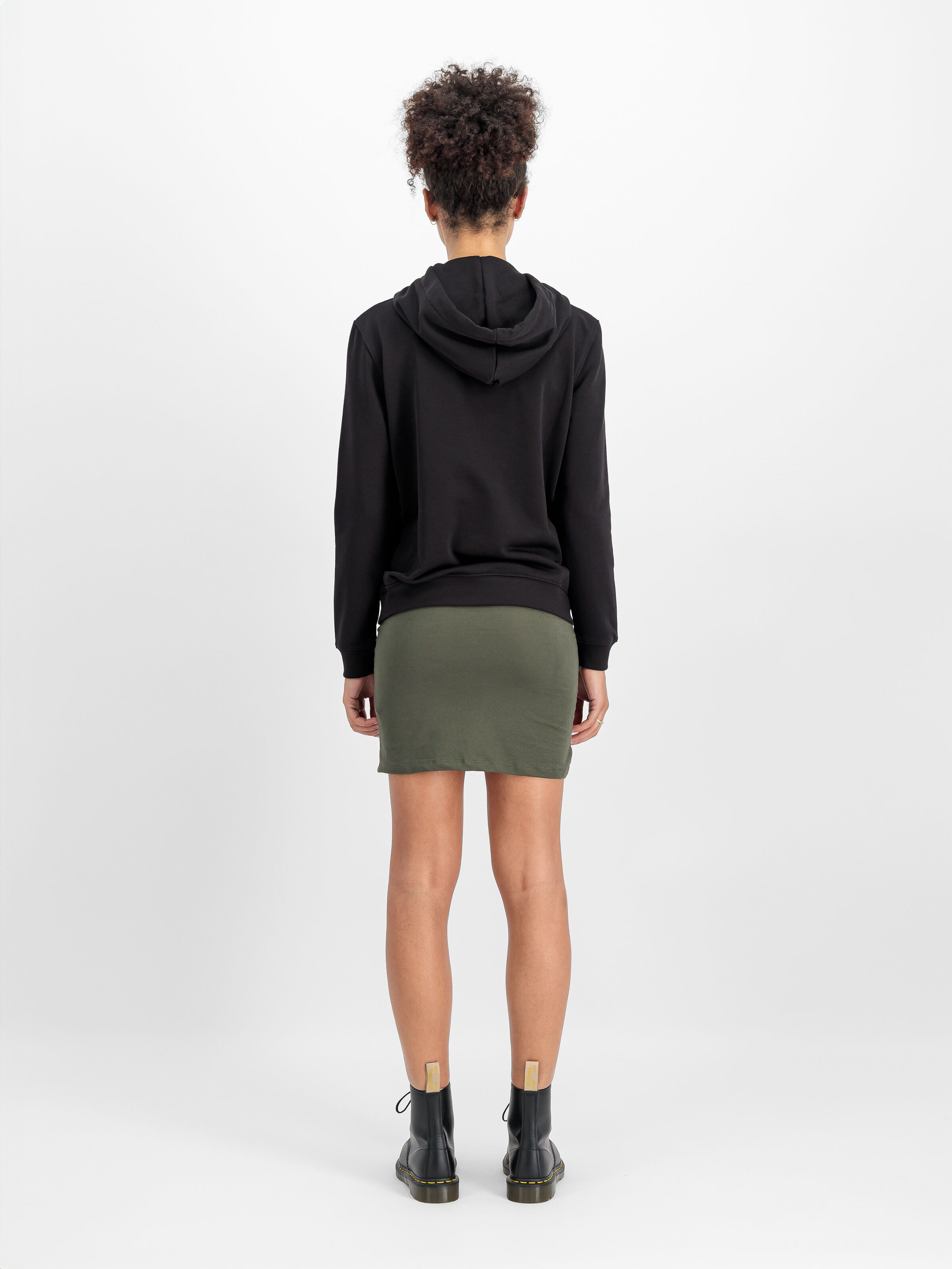 New Basic Big Logo Hoodie Women black 196032_03_2_model_00002_112528