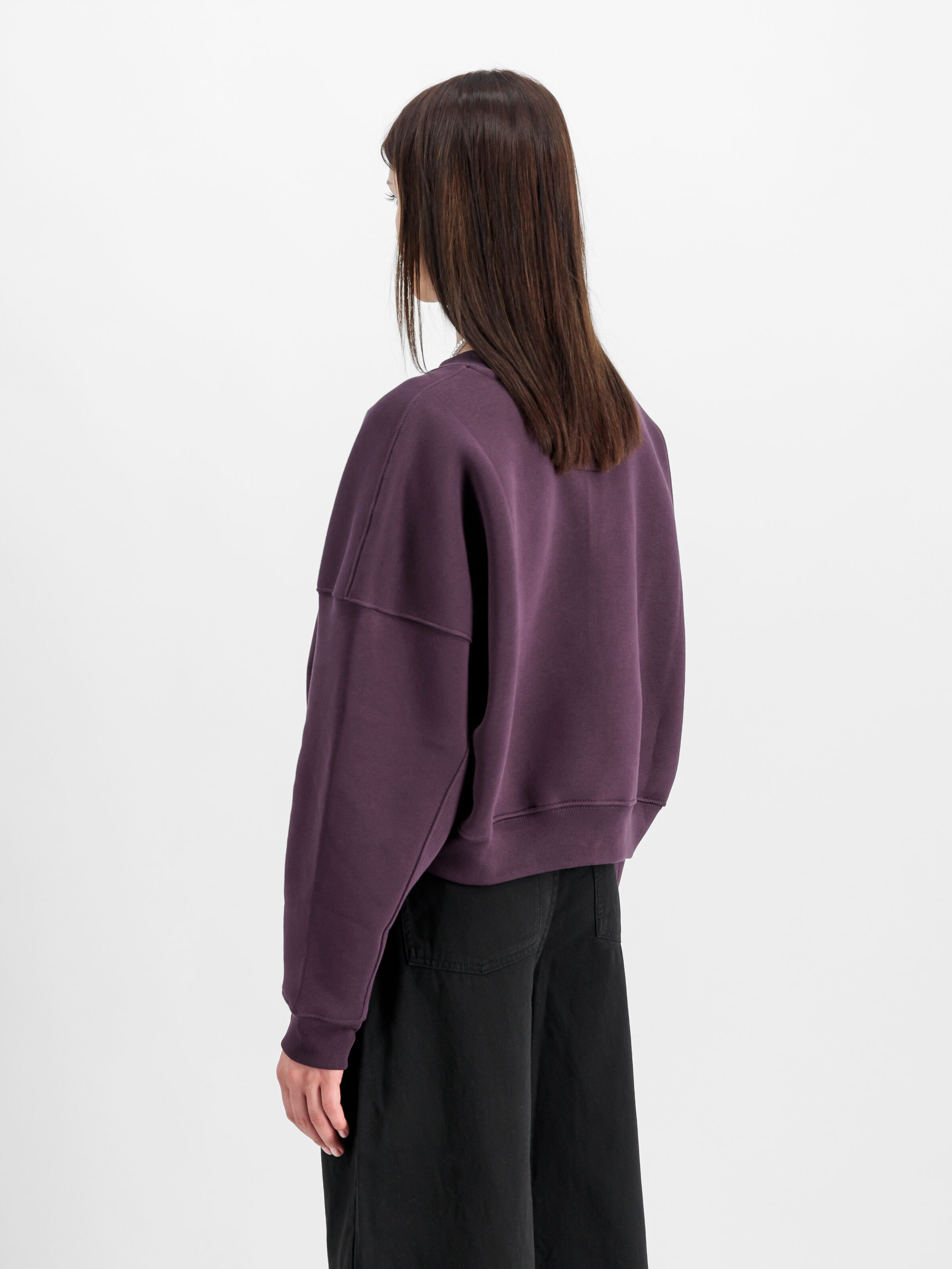 Logo Sweatshirt Women Plum 148030_719_2_model_00004_103912