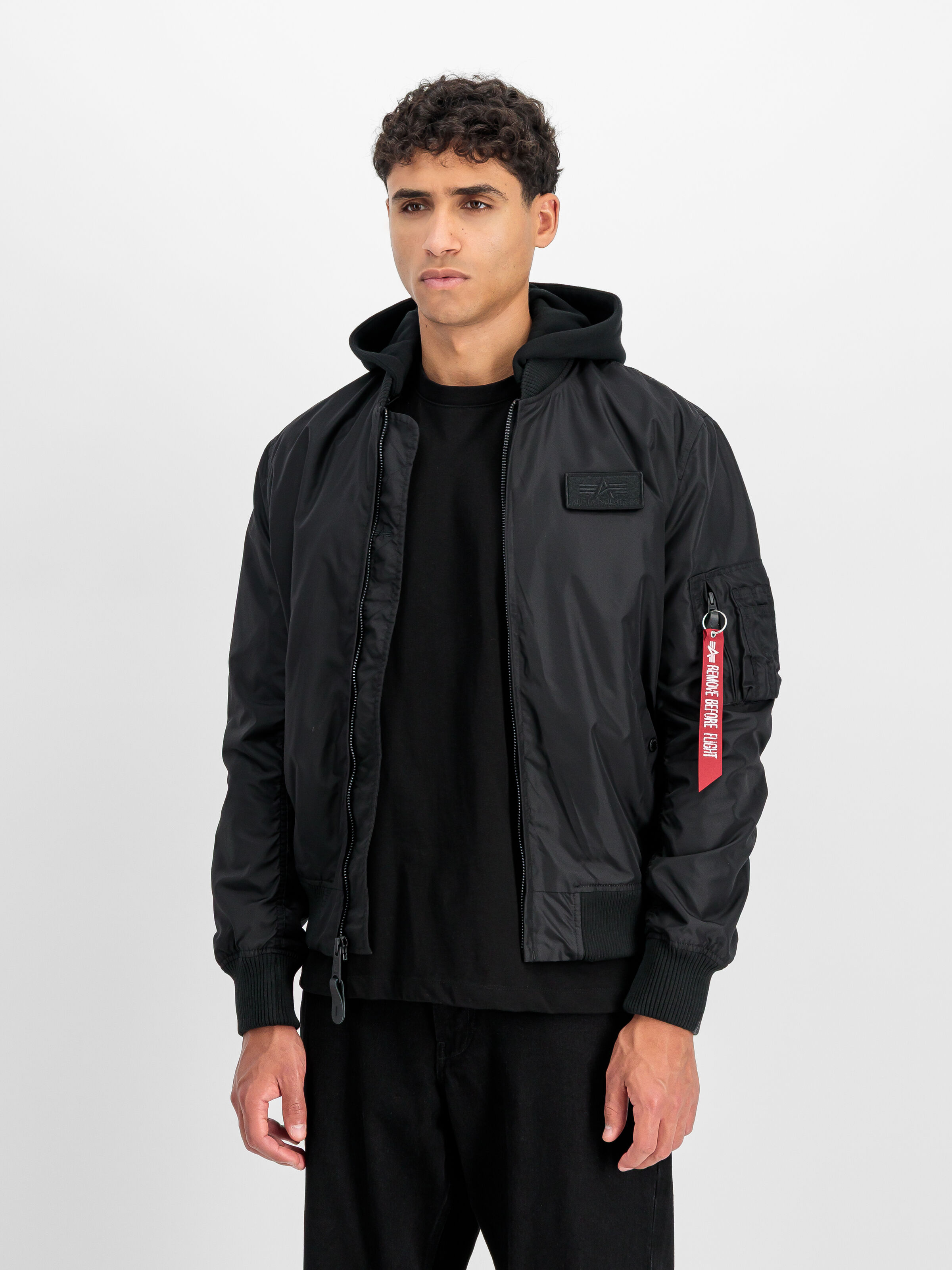 MA-1 TT Hood Light Bomber Jacket black/black 196108_515_2_model_00002_199675