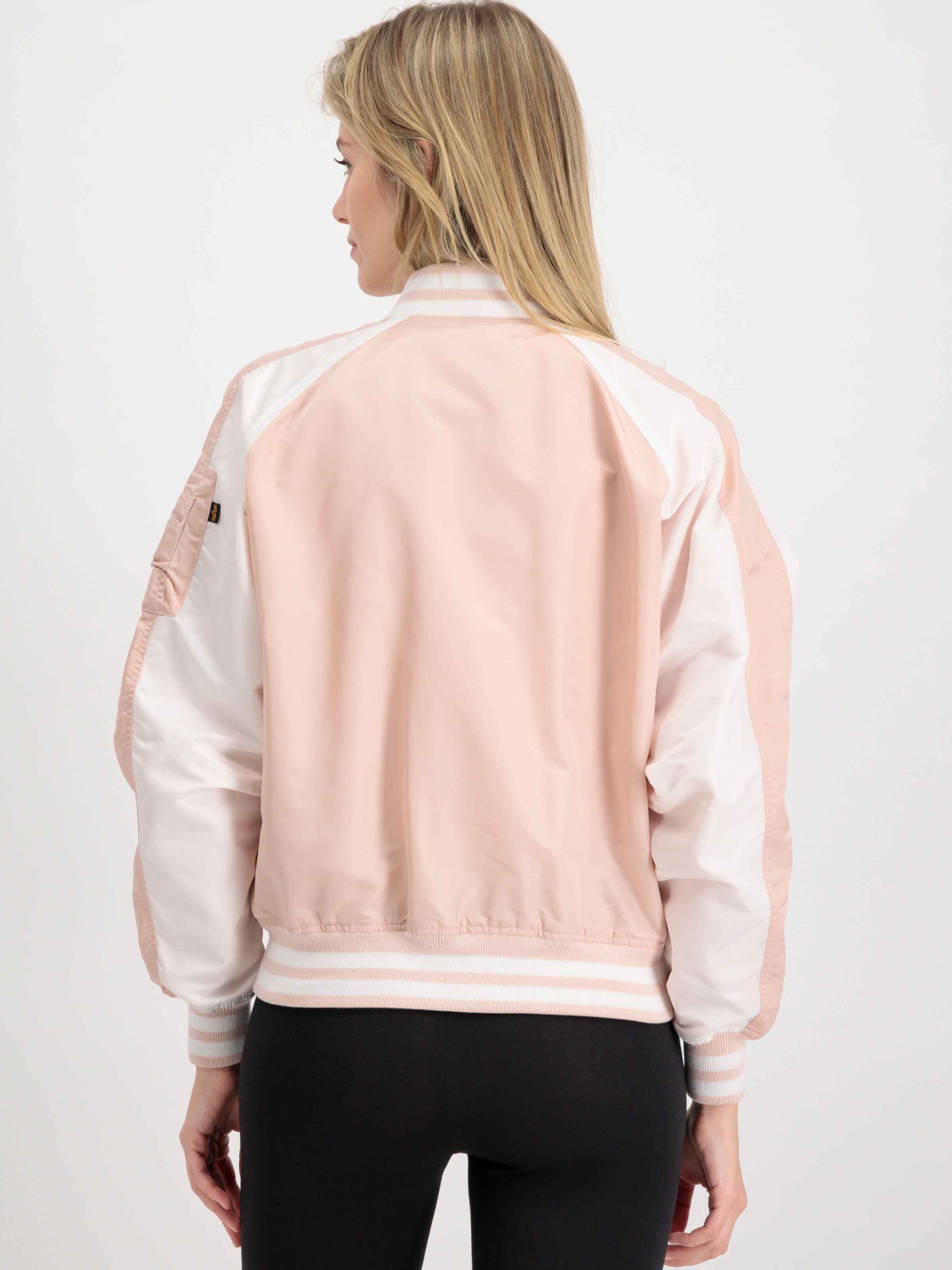 106001_640_alpha_industries_ma_1_os_lw_raglan_wmn_006_182360