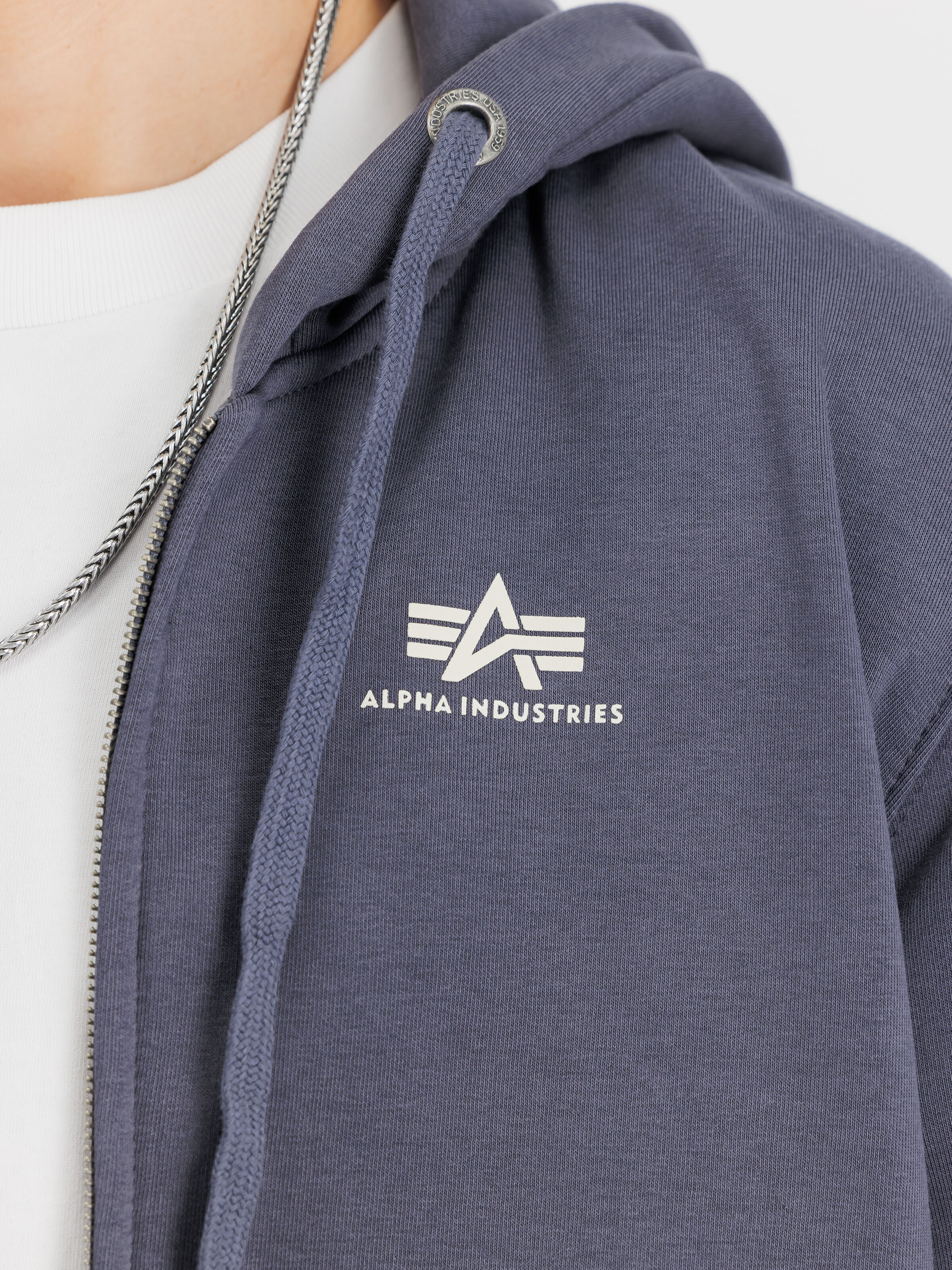 Basic Small Logo Zip Hoodie greyblack 118342_136_3_detail_00001_156419