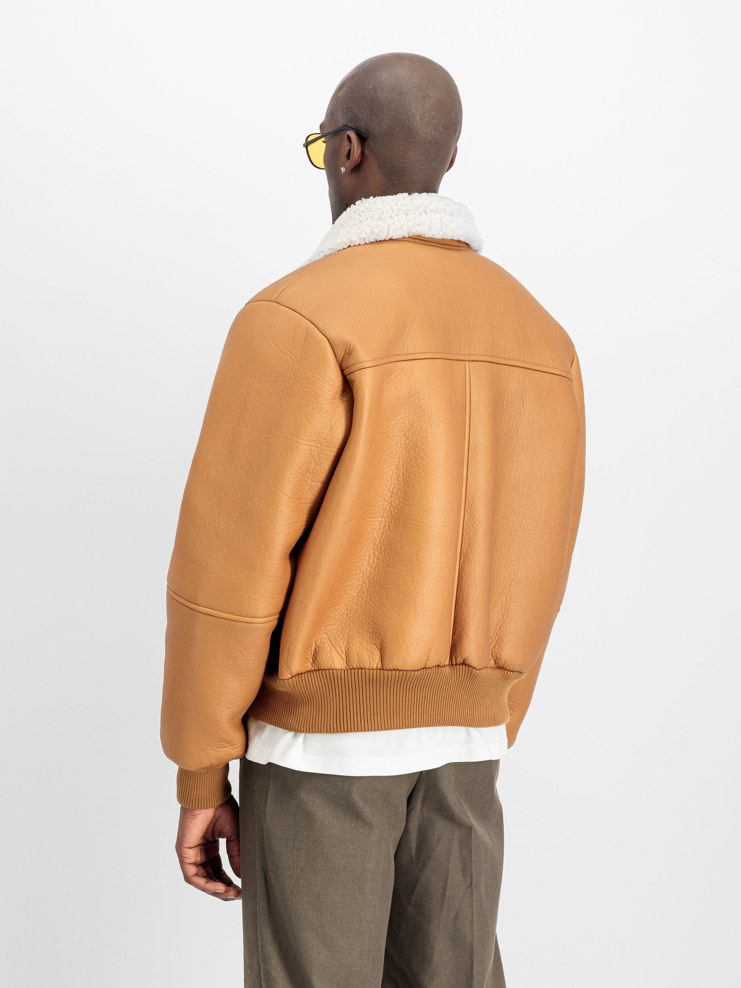 B-15 MOD Winter Jacket camel 258117_370_2_model_00003_163015